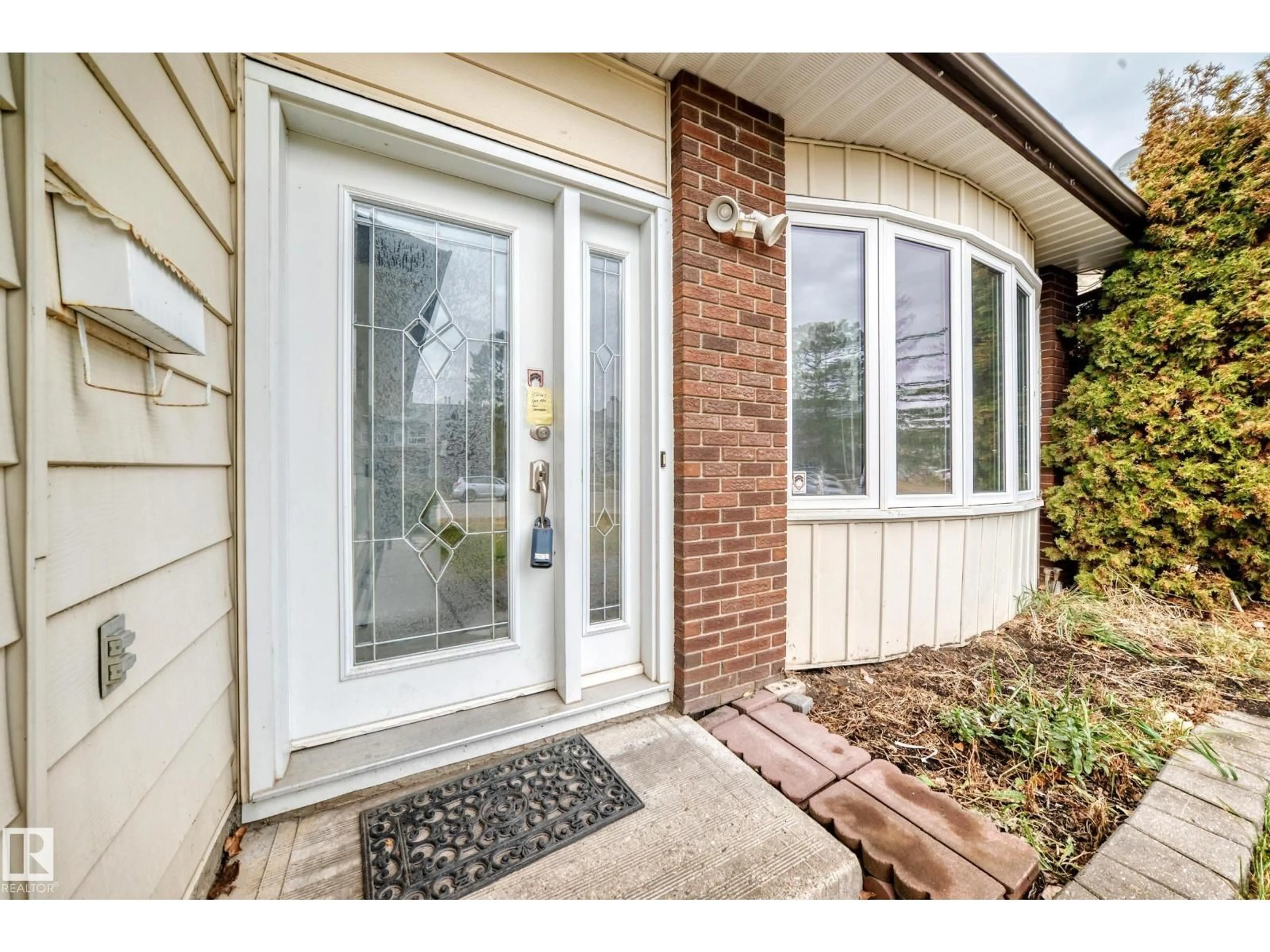 Indoor entryway for NW - 9220 172 ST, Edmonton Alberta T5T3G2