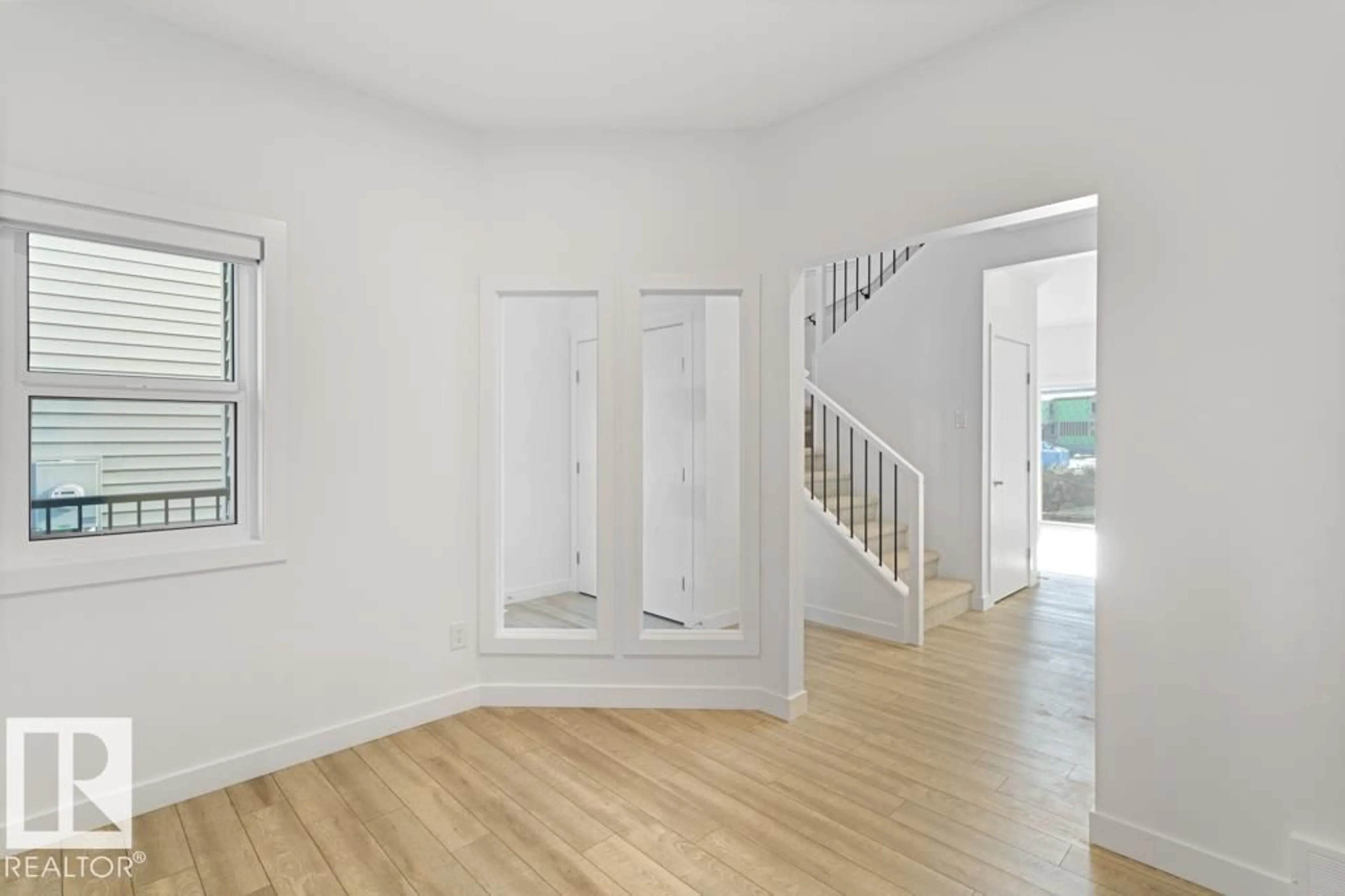 Unknown for 358 BLUFF COVE, Leduc Alberta T9E1S2