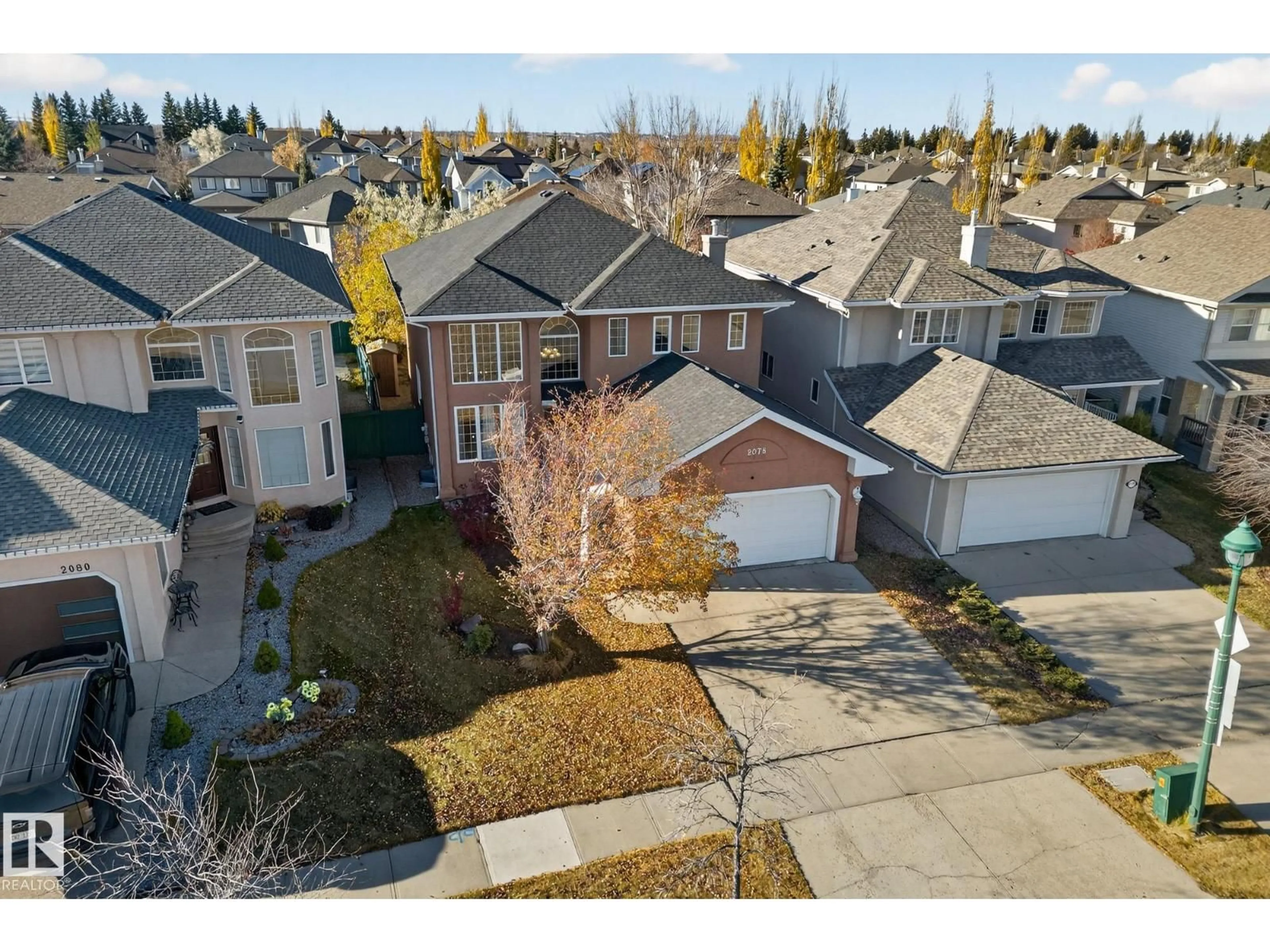 A pic from outside/outdoor area/front of a property/back of a property/a pic from drone, street for 2078 HADDOW DR, Edmonton Alberta T6R3B8