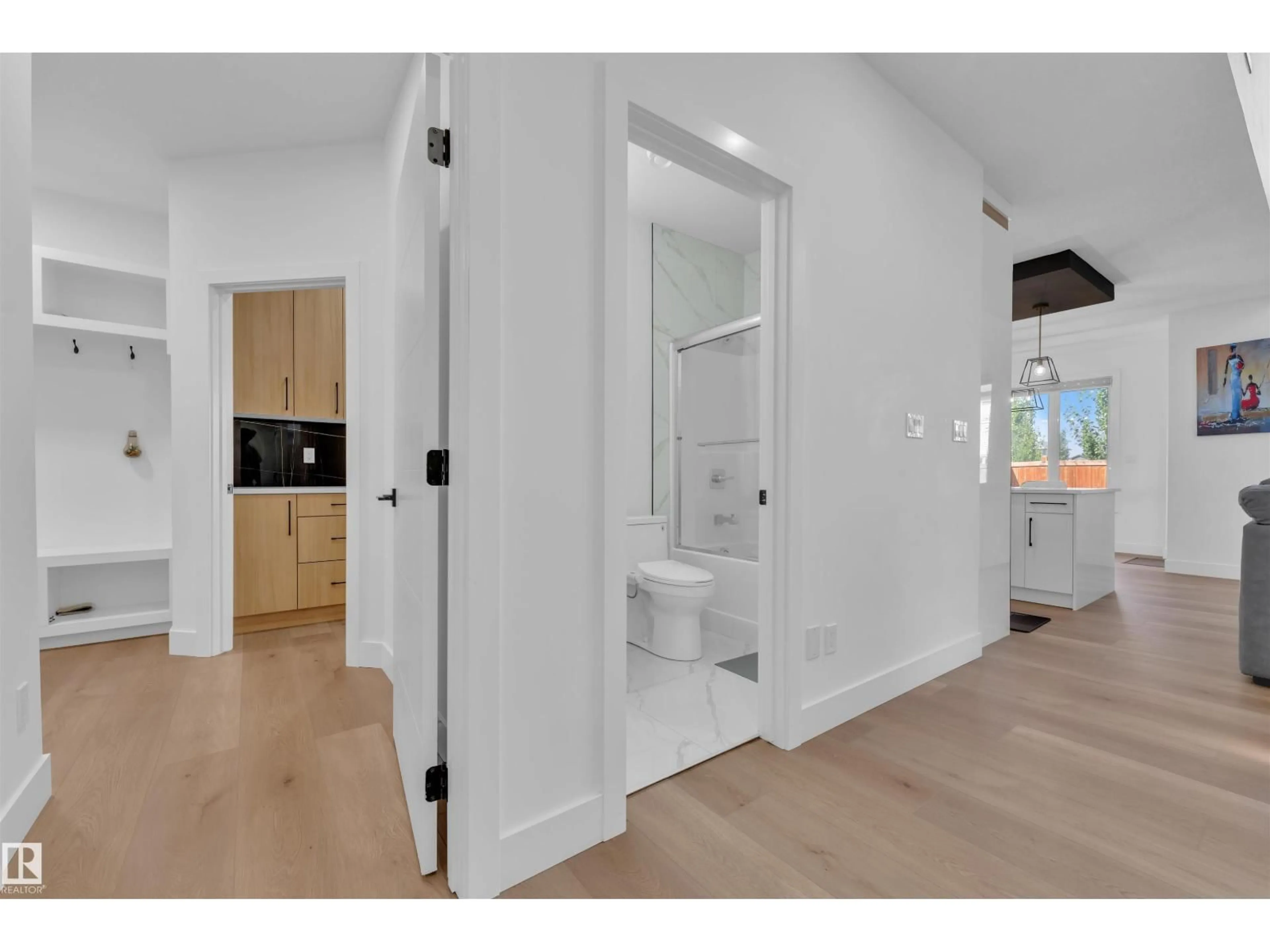 Unknown for 445 ROBERTS CR, Leduc Alberta T9E1N4