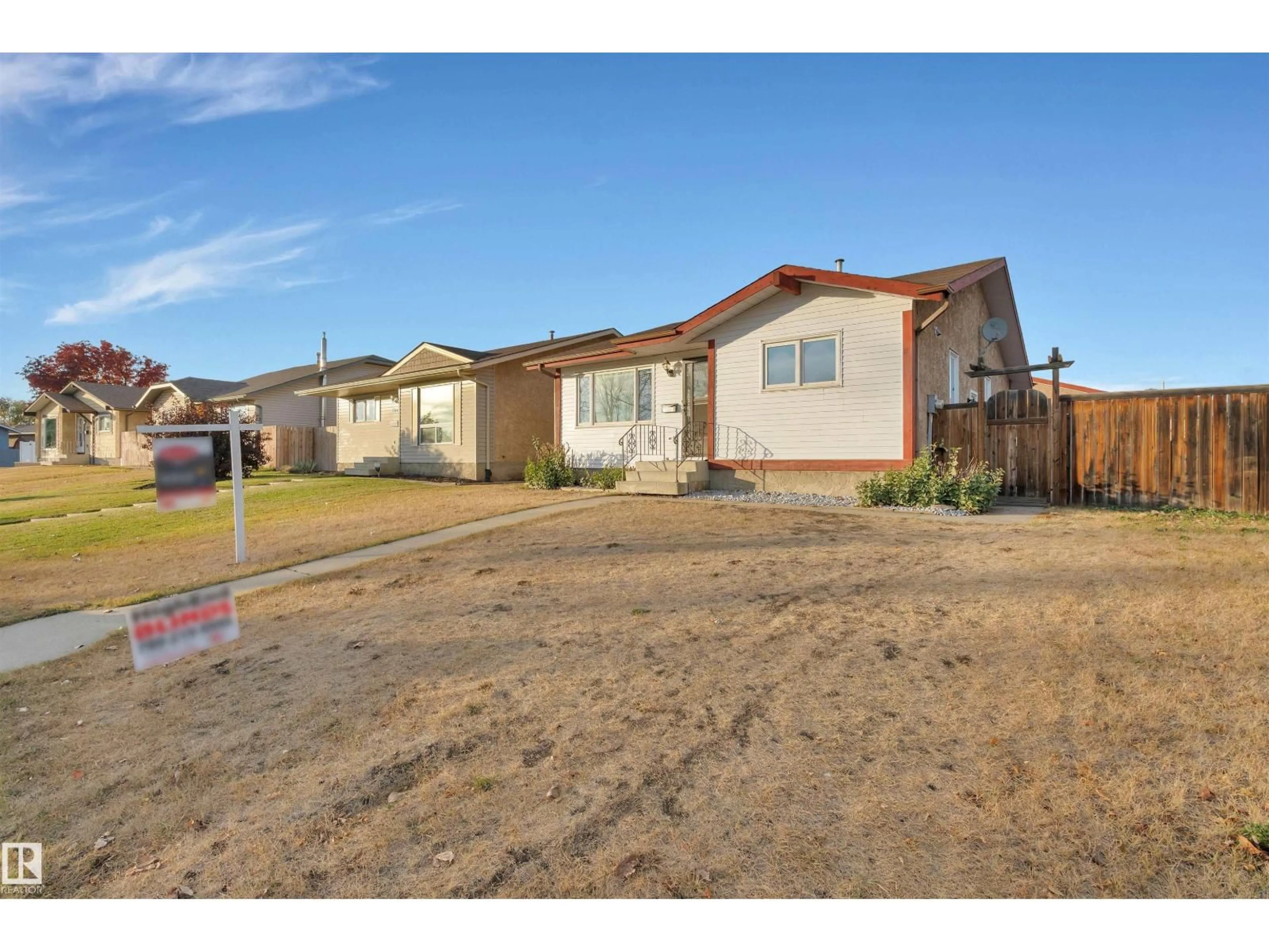 Unknown for 1912 151 NW, Edmonton Alberta T5Y2A6