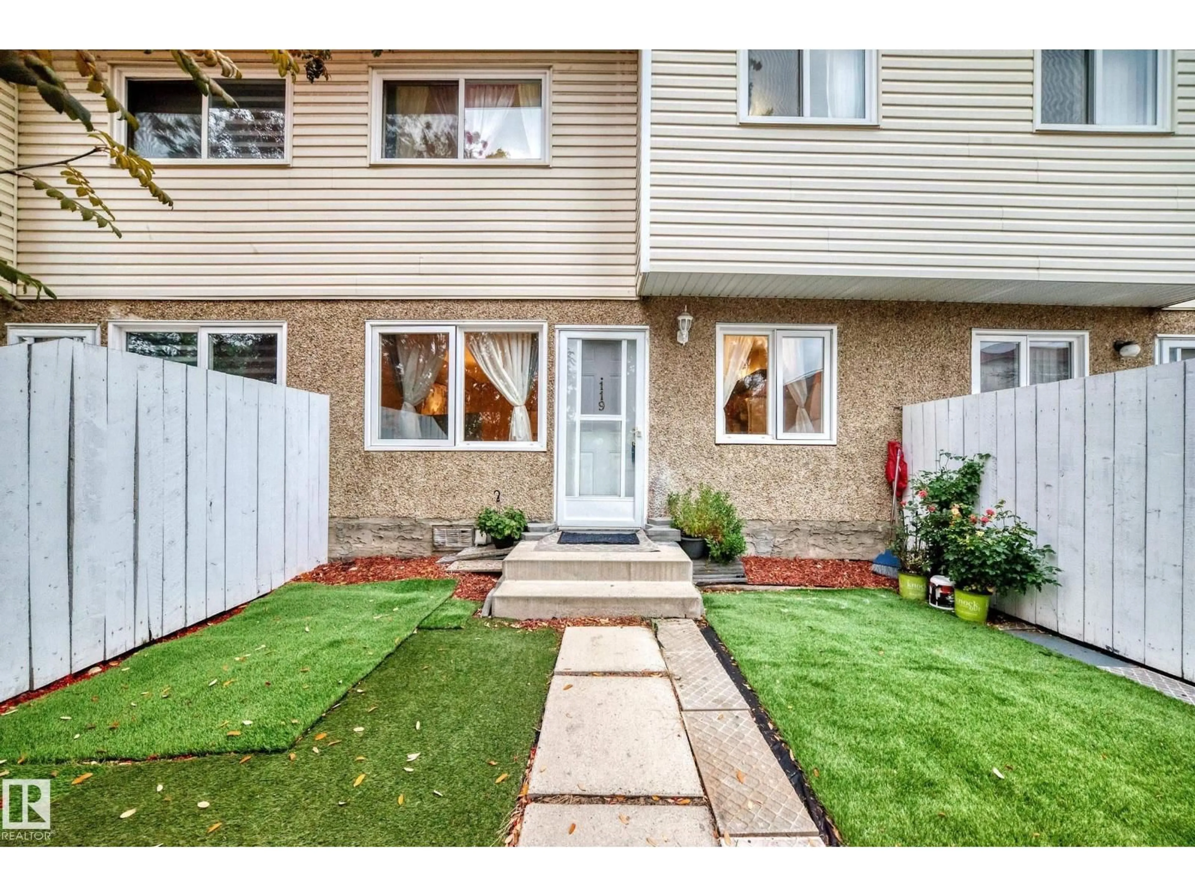 Patio, street for 119 16340 109 ST NW, Edmonton Alberta T5X2T4