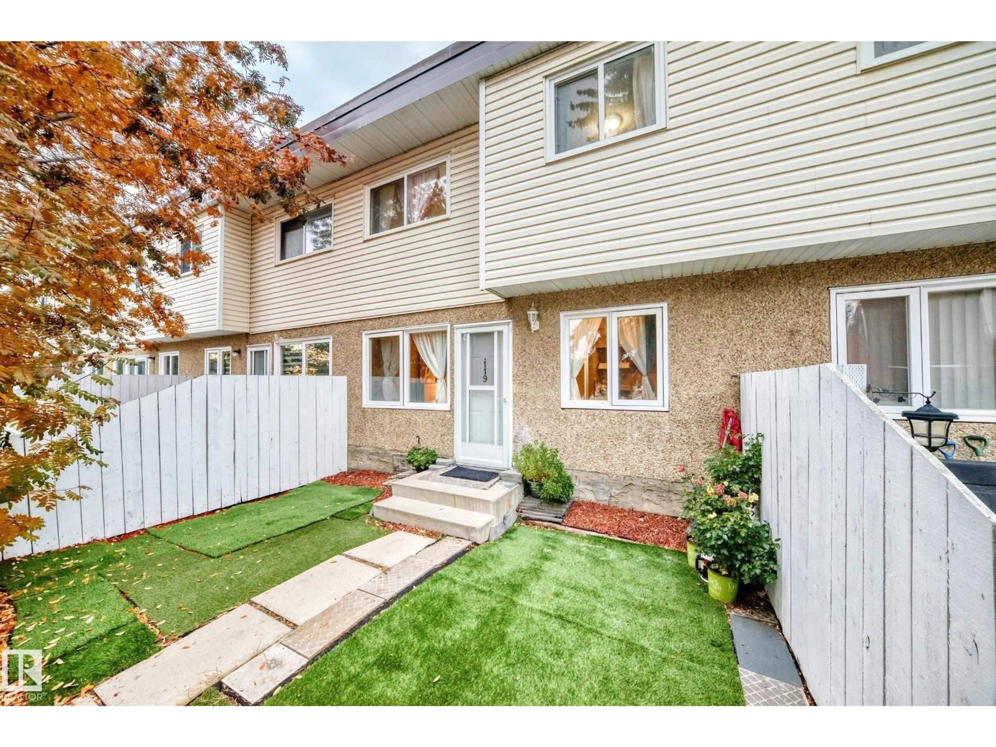 Patio, street for 119 16340 109 ST NW, Edmonton Alberta T5X2T4