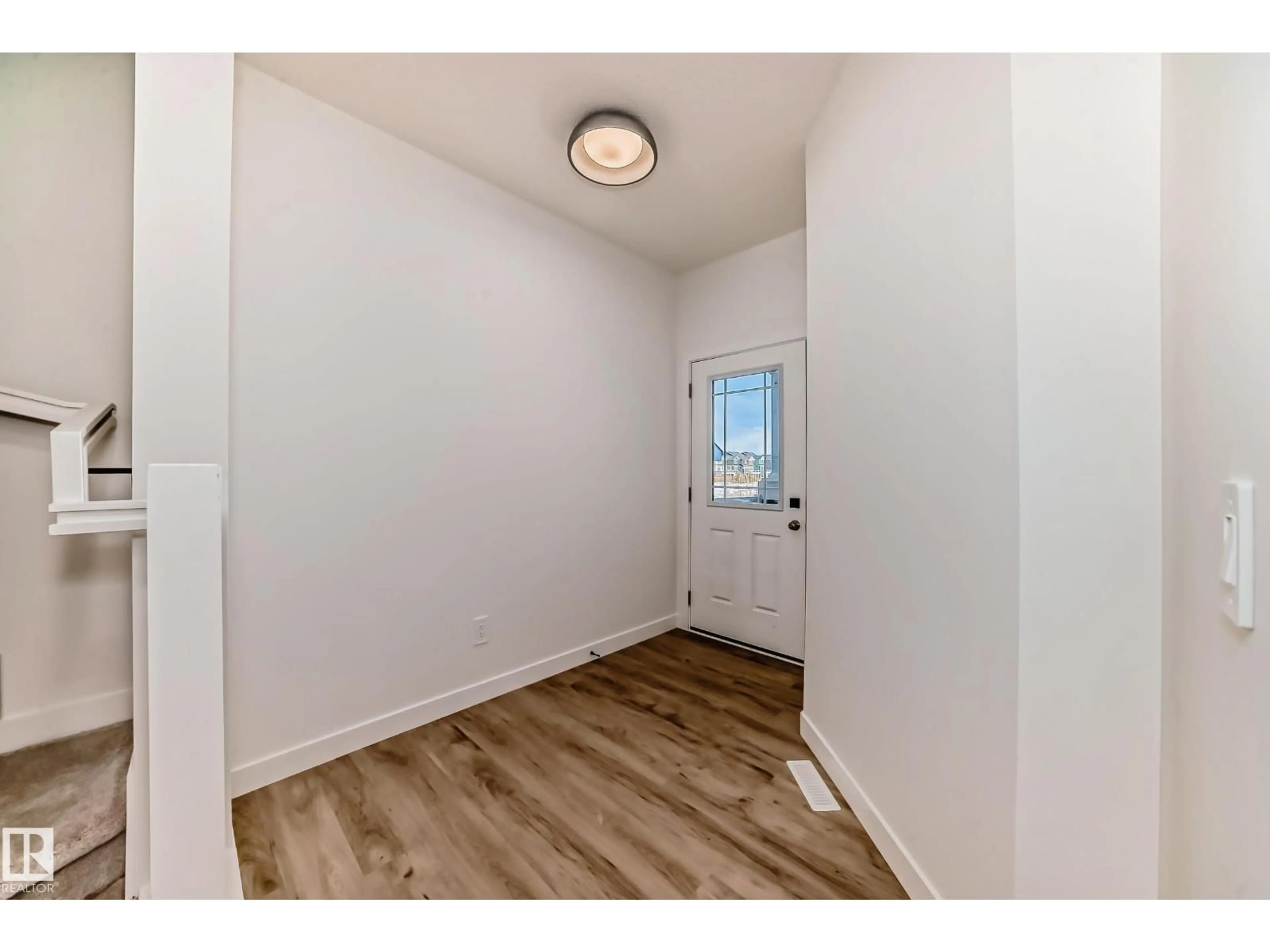 Indoor entryway for SW - 8215 KIRIAK LO, Edmonton Alberta T6W5S2