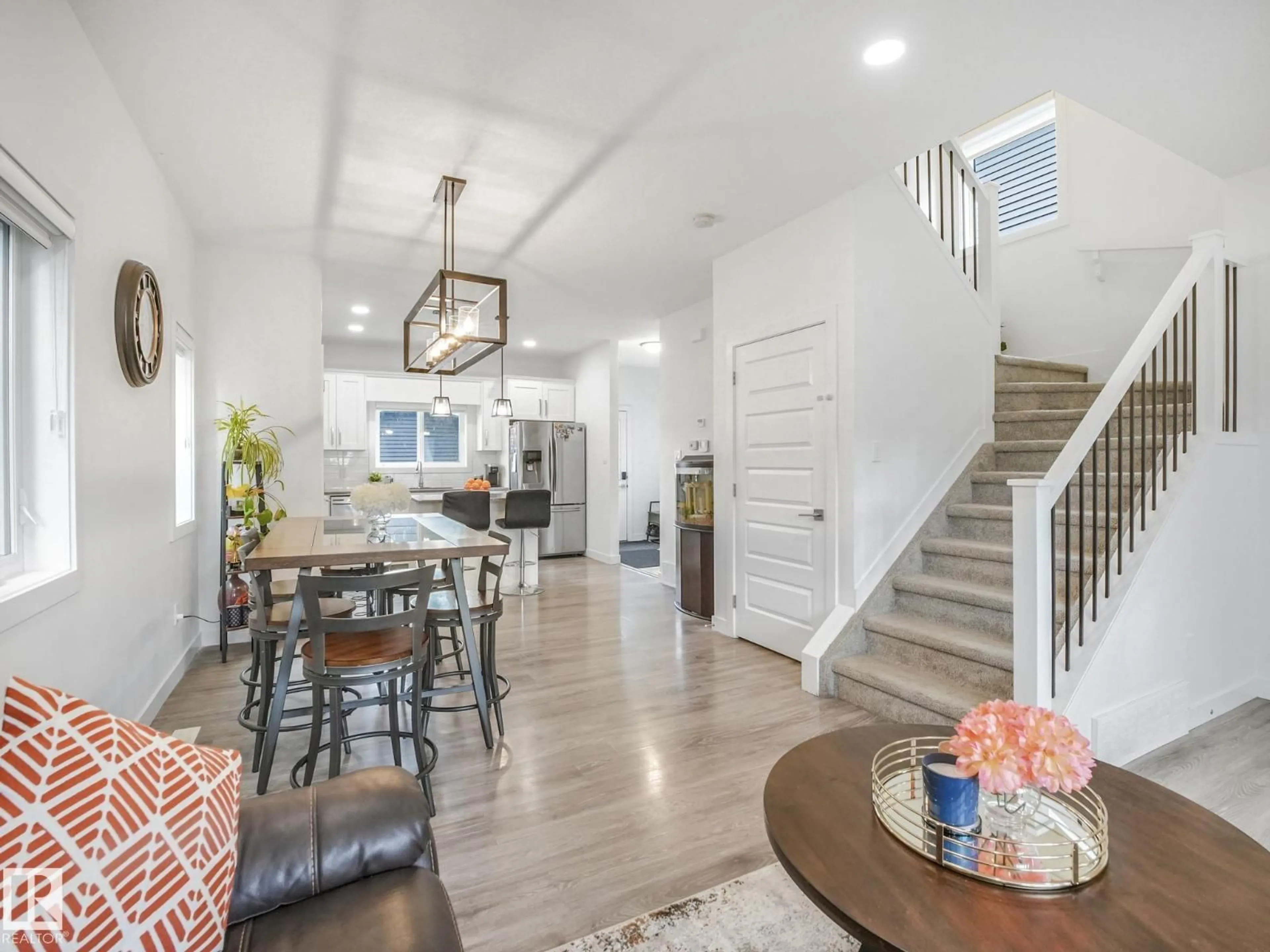 Unknown for 3807 WEIDLE CR, Edmonton Alberta T6X2E4