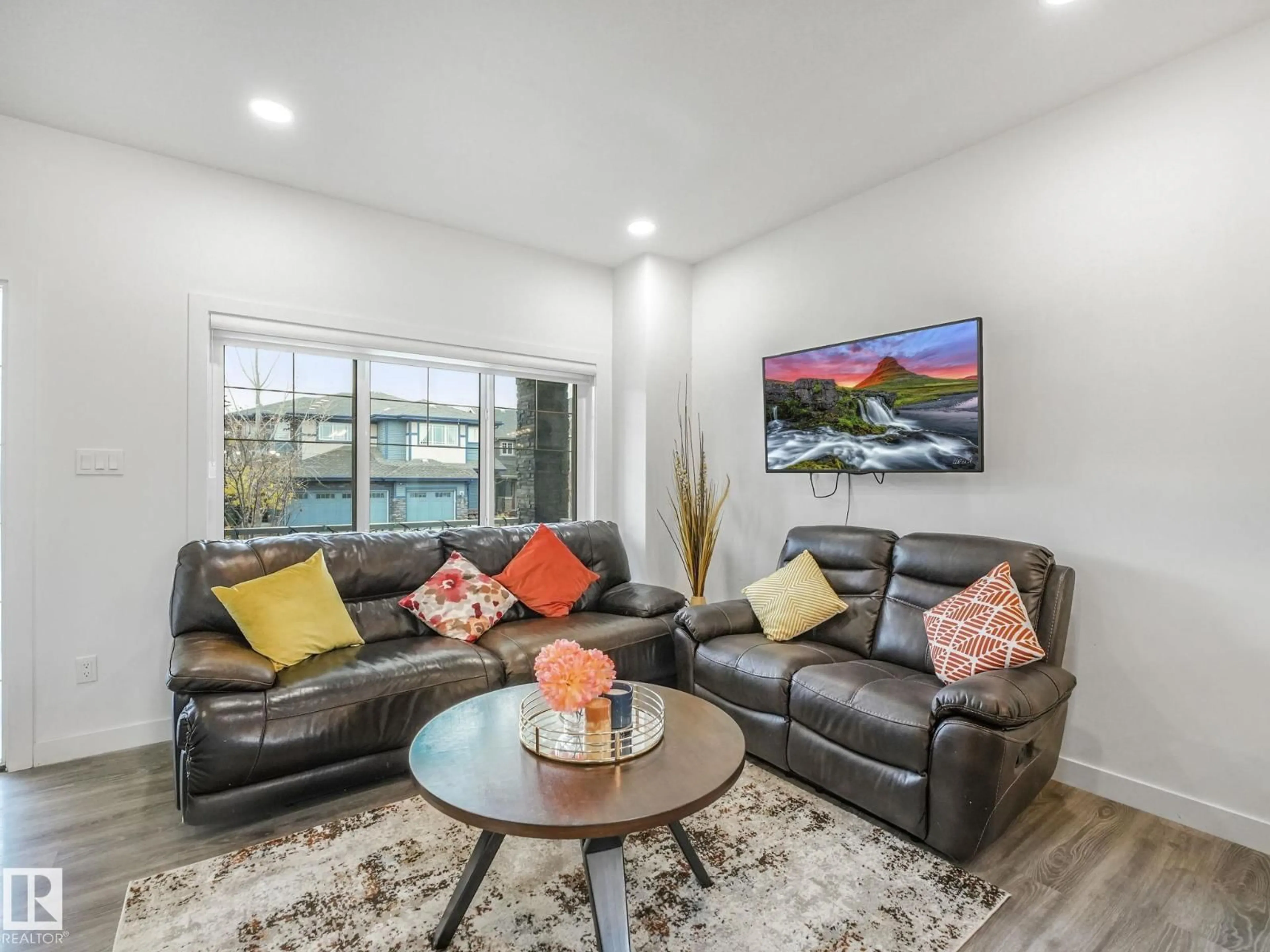 Living room with furniture, unknown for 3807 WEIDLE CR, Edmonton Alberta T6X2E4