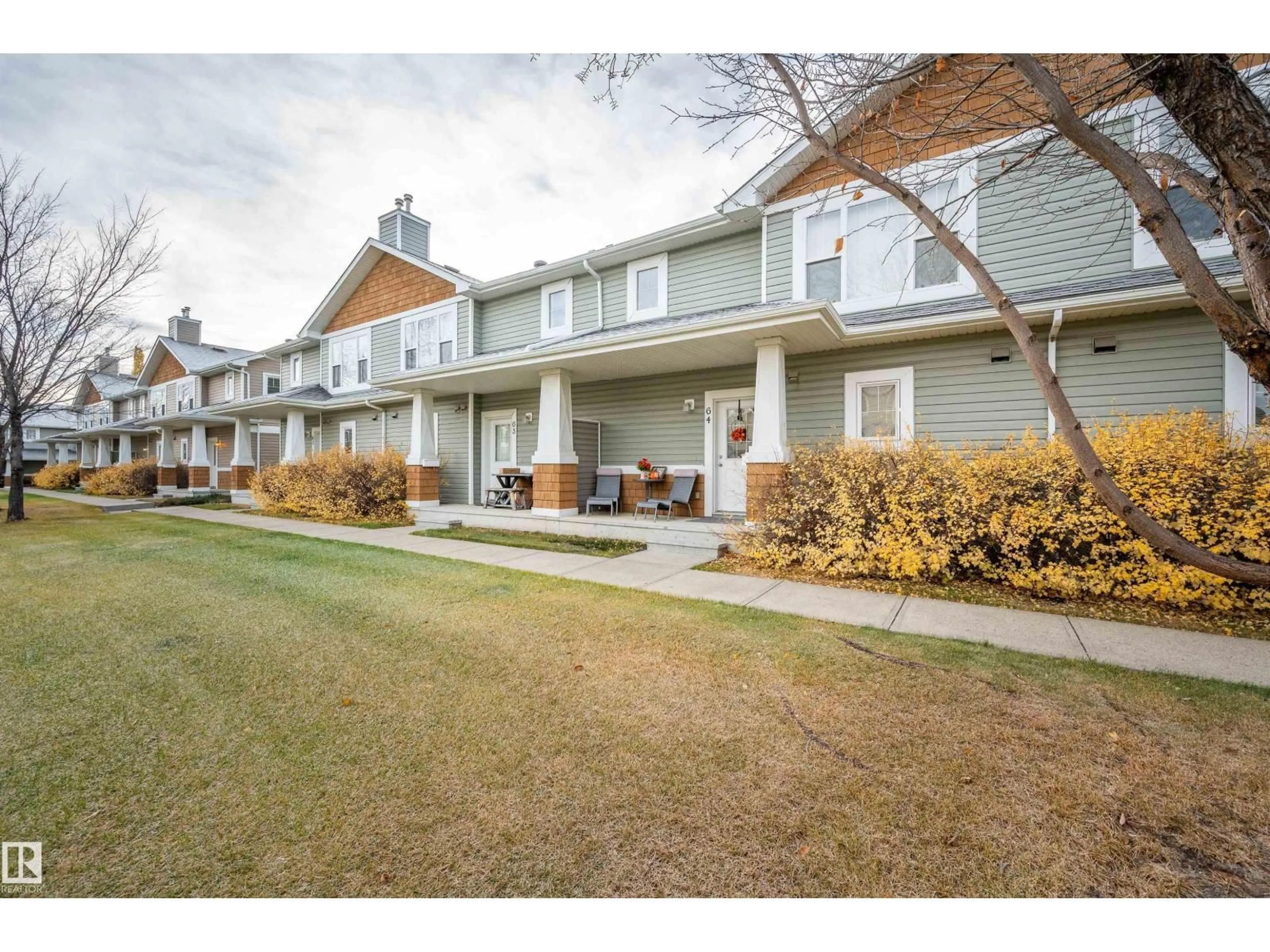 Patio, street for 70 - 64 CAVAN RD, Sherwood Park Alberta T8H2W9