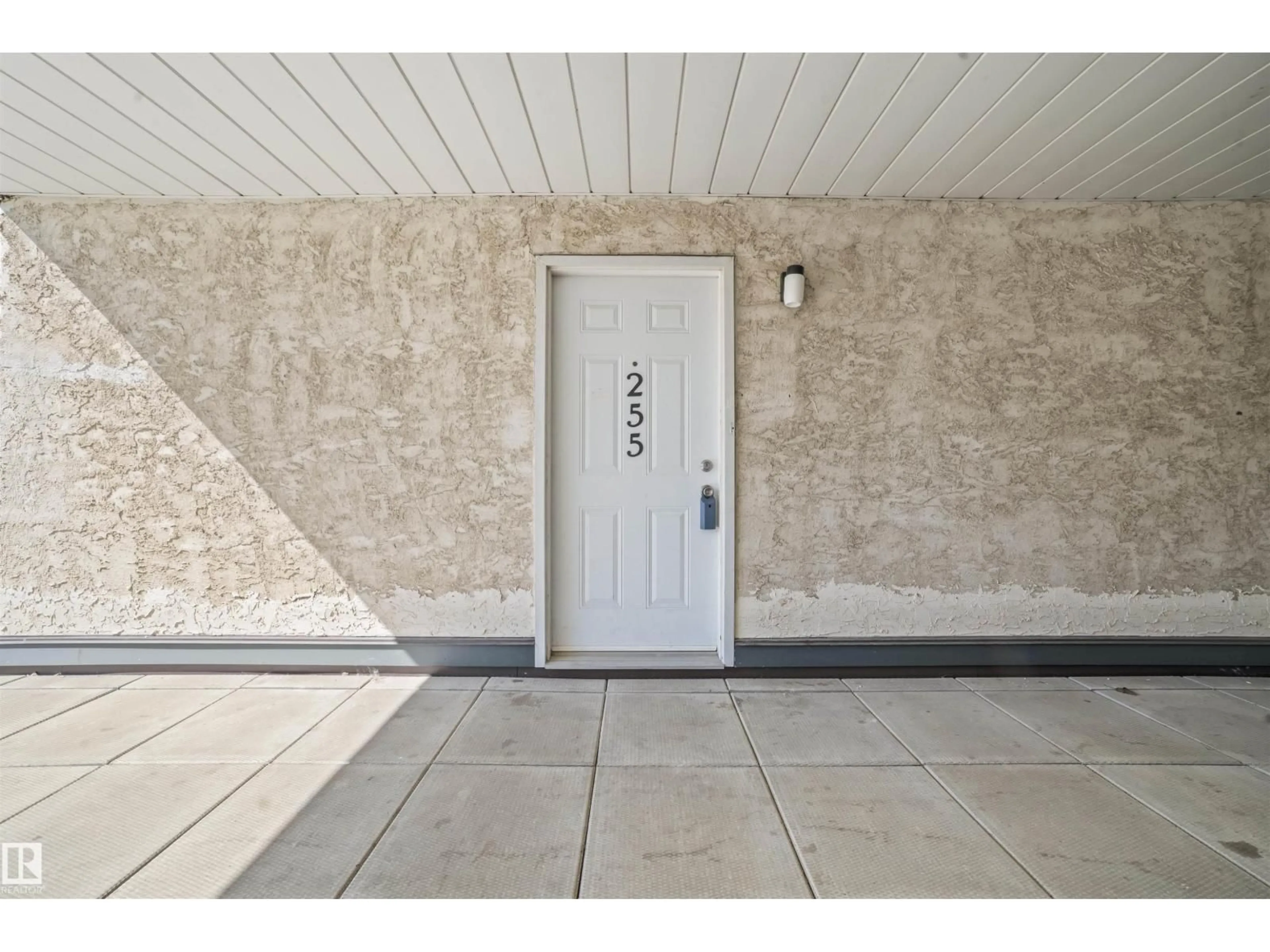 Indoor entryway for NW - 255 LANCASTER TC, Edmonton Alberta T5X5T6