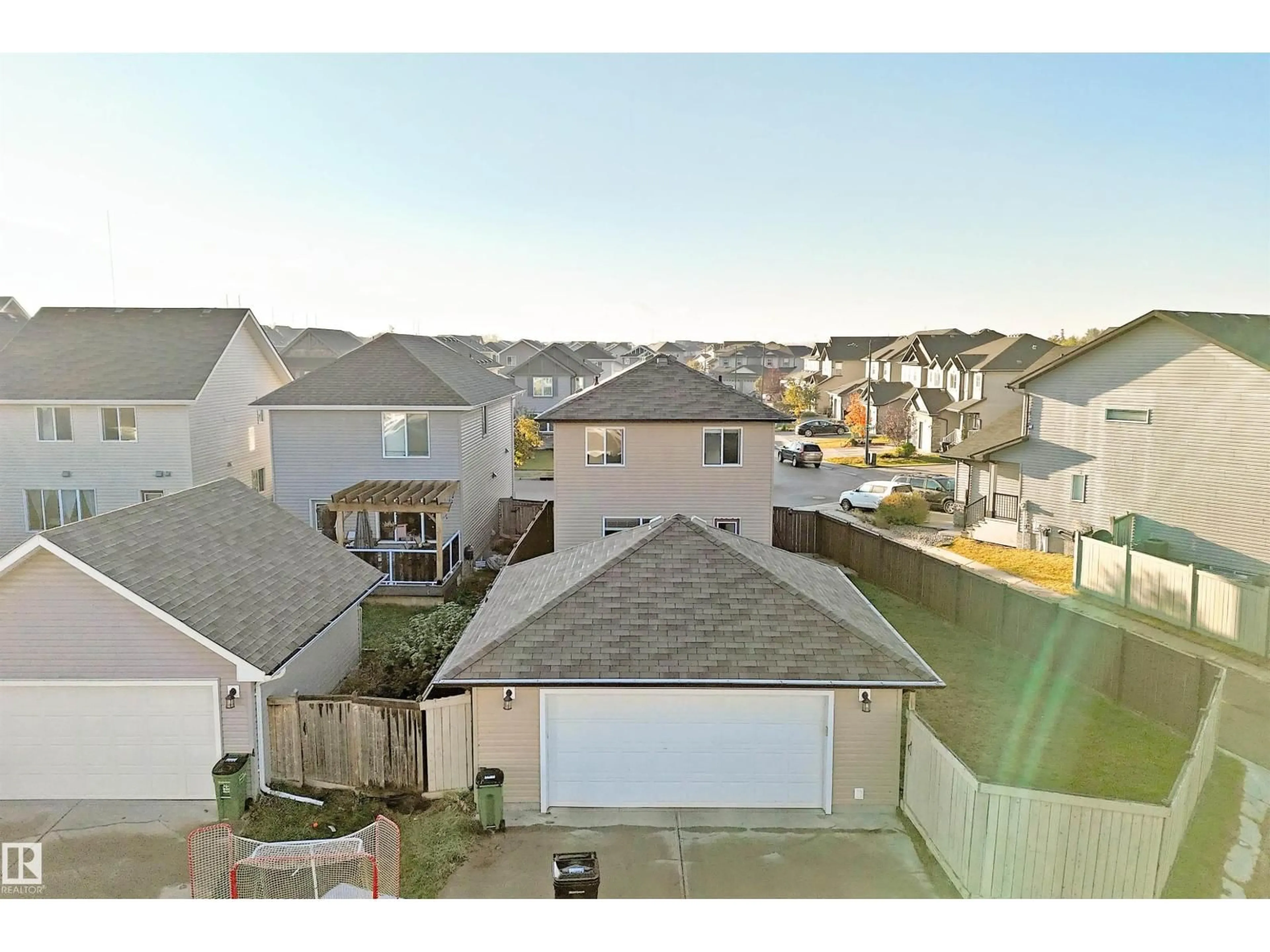 A pic from outside/outdoor area/front of a property/back of a property/a pic from drone, street for NW - 850 36A AV, Edmonton Alberta T6T0S5