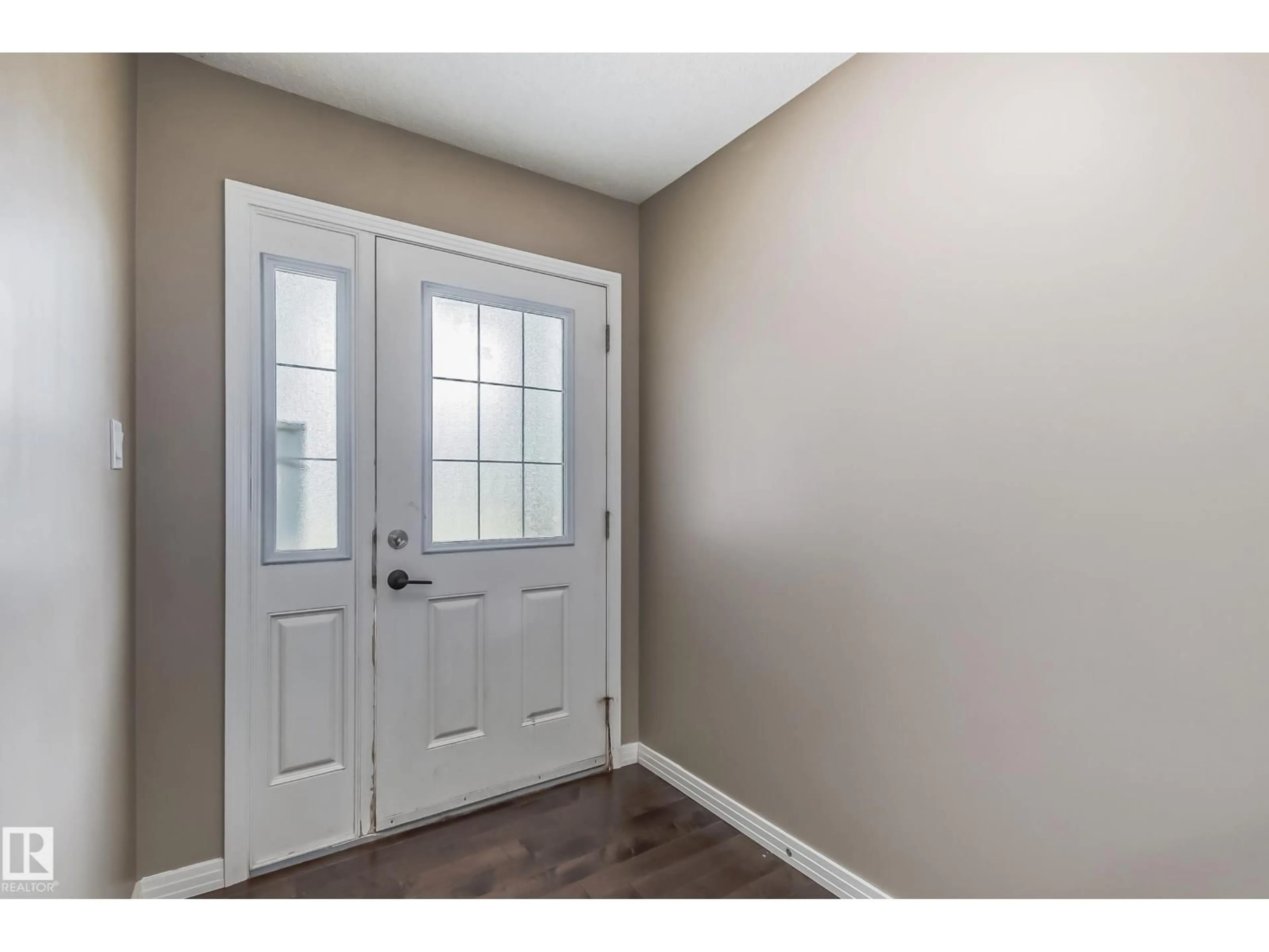 Indoor entryway for NW - 17308 76 ST, Edmonton Alberta T5Z0T4