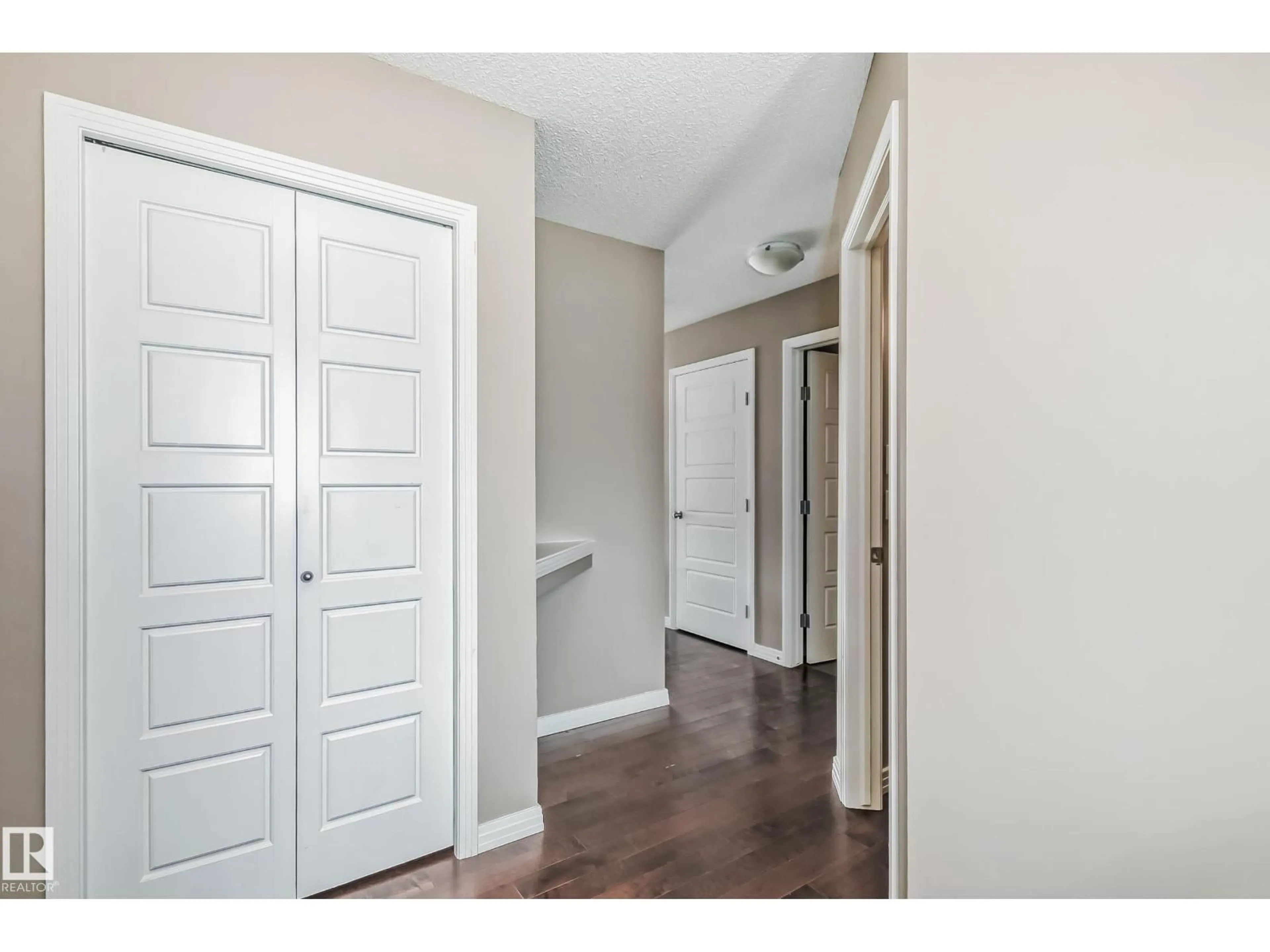 Indoor entryway for NW - 17308 76 ST, Edmonton Alberta T5Z0T4