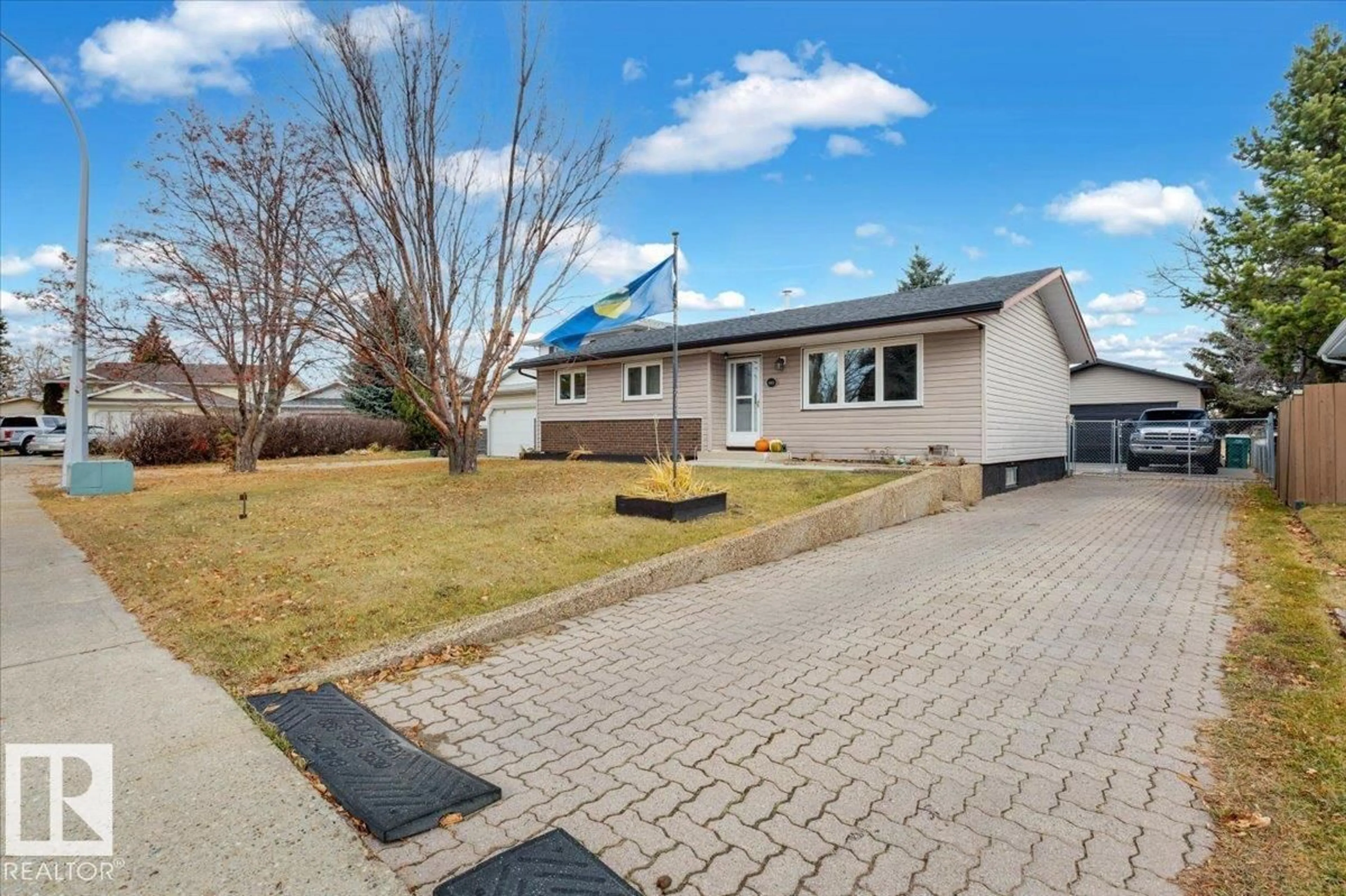 A pic from outside/outdoor area/front of a property/back of a property/a pic from drone, street for 5215 55 ST, Bon Accord Alberta T0A0K0