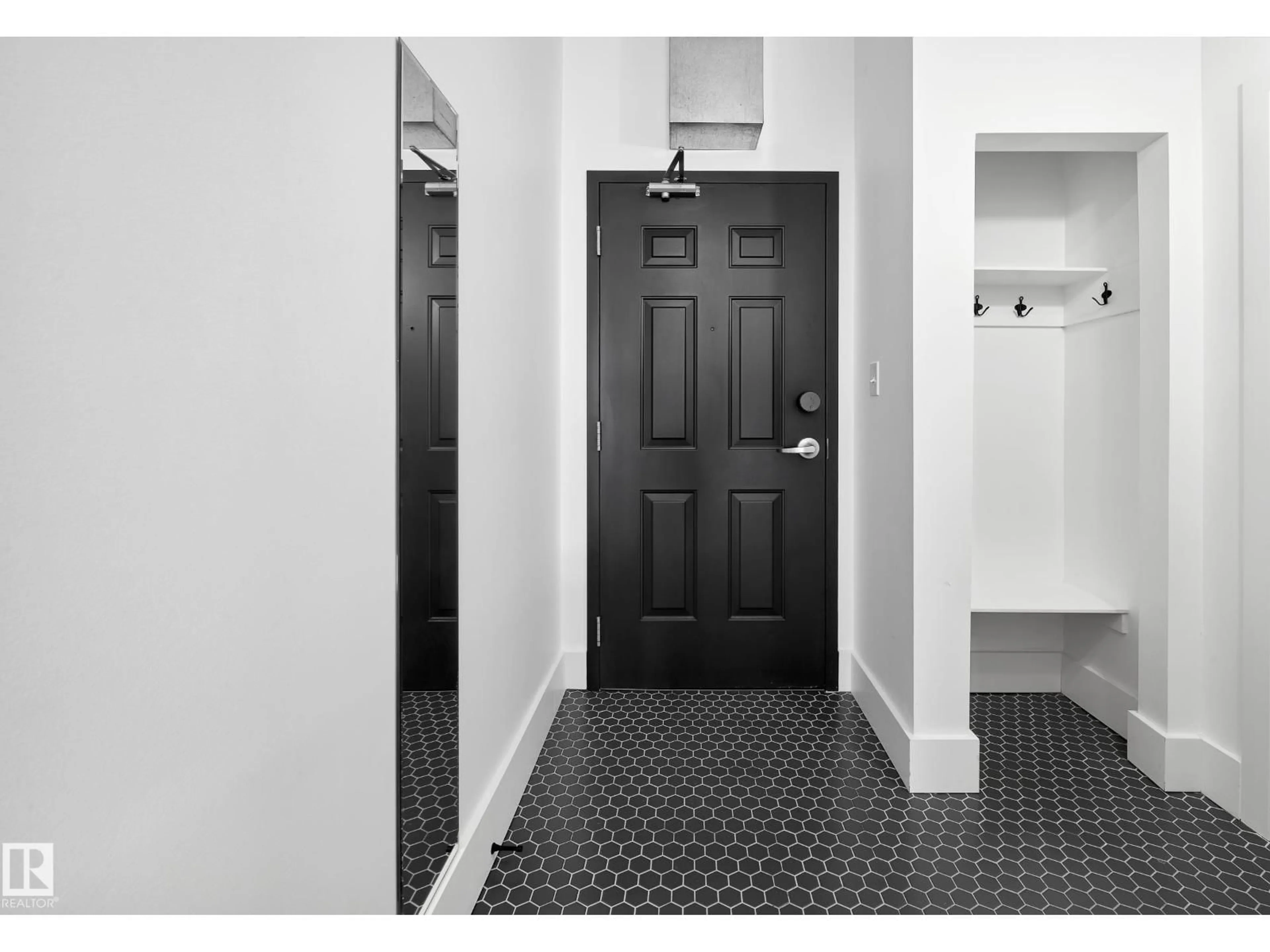 Indoor entryway for 10024 - 210 JASPER AV, Edmonton Alberta T5J1R9