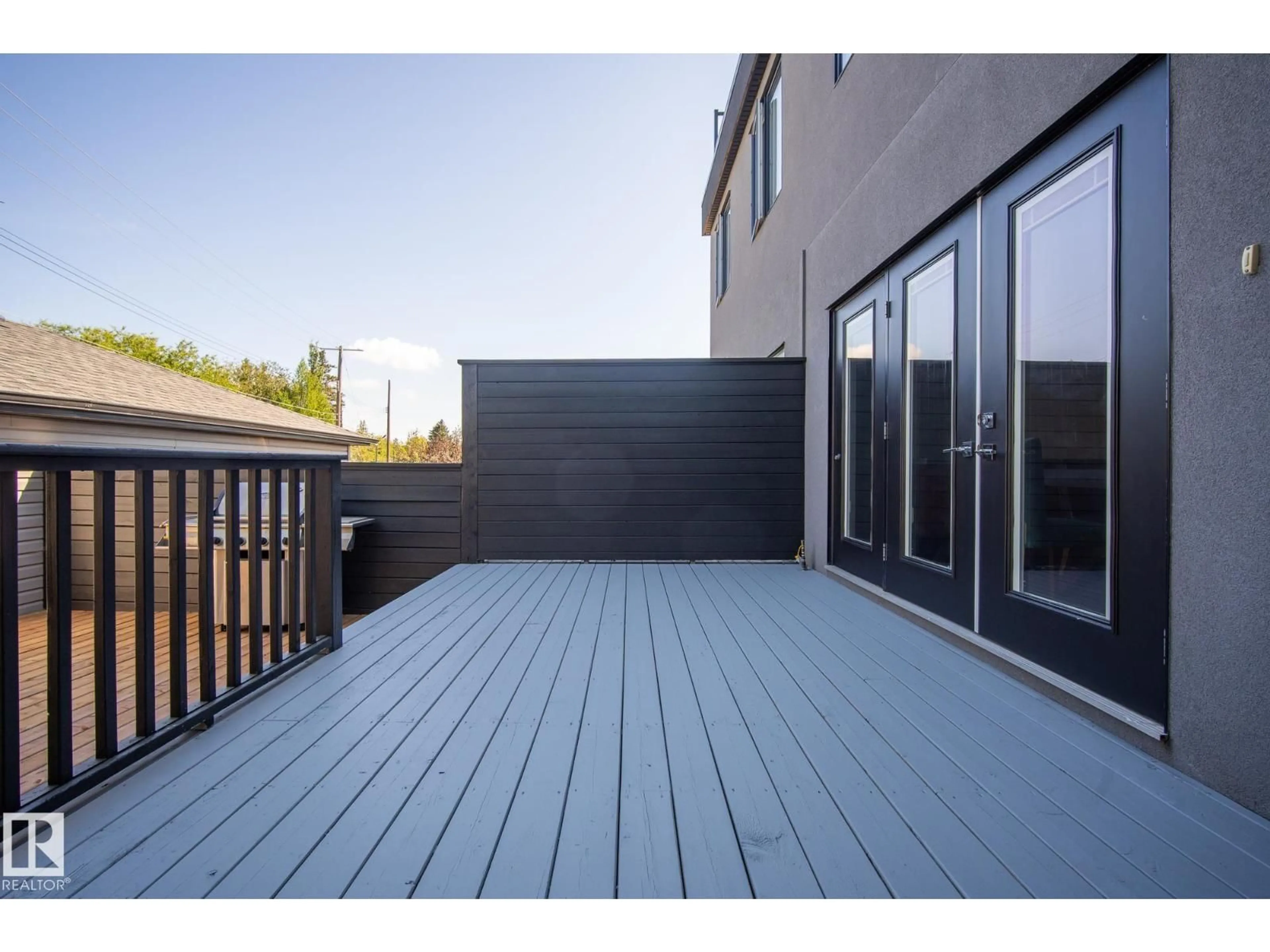 Patio, street for 11426 71 AV, Edmonton Alberta T6G0A7