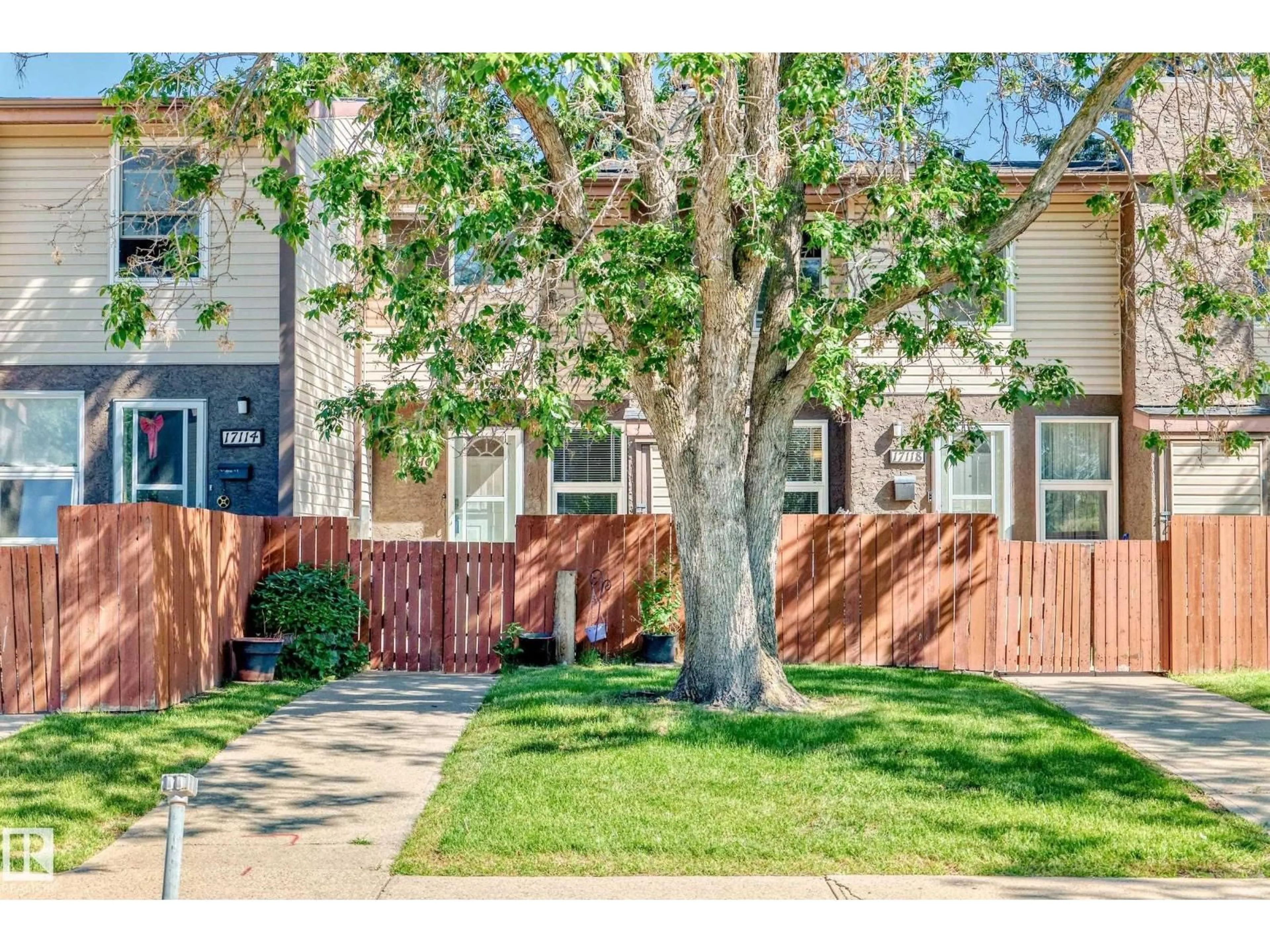 Home with vinyl exterior material, street for 17116 108 ST, Edmonton Alberta T5X3C6