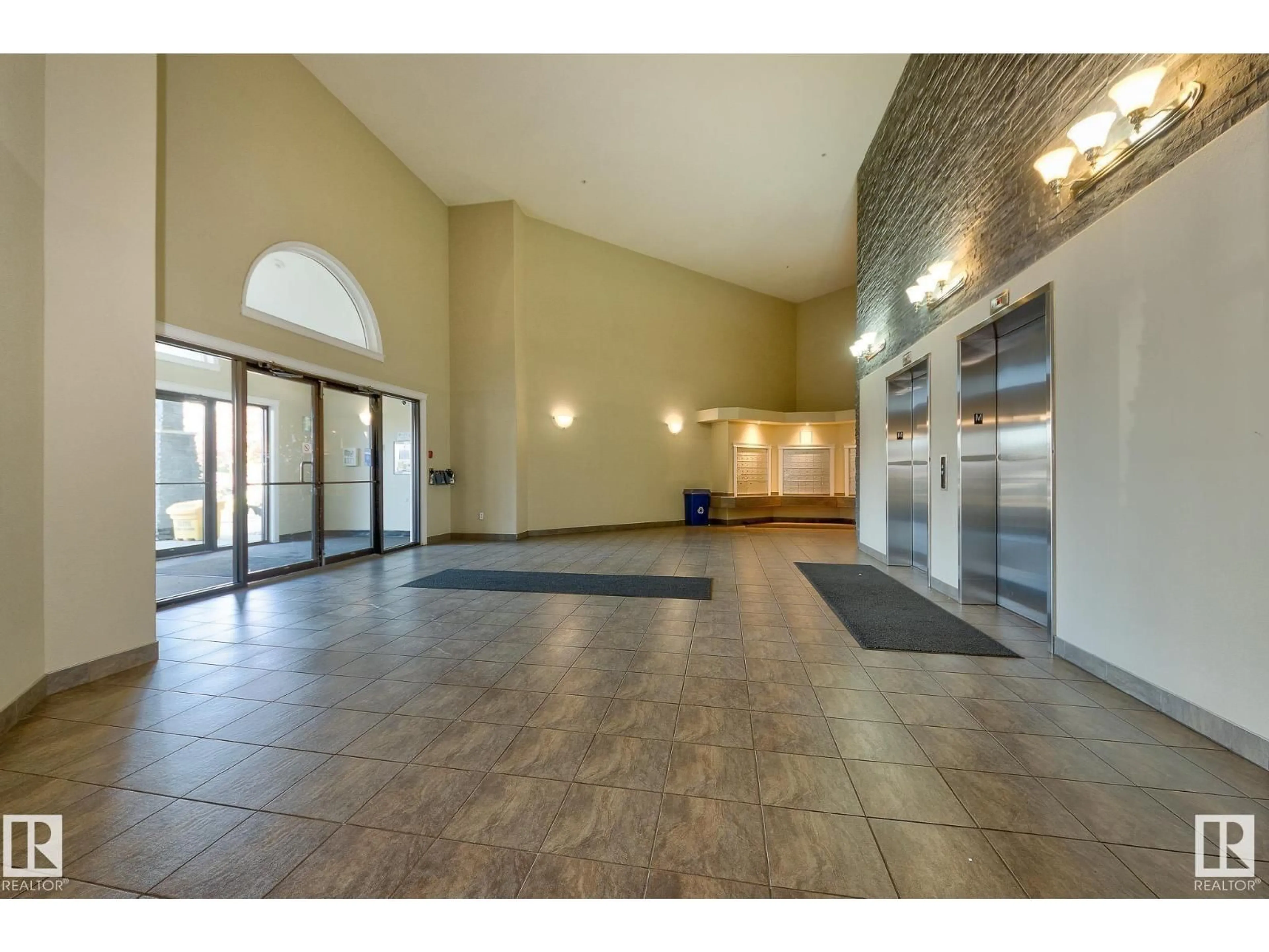 Indoor foyer for #311 - 5340 199 ST, Edmonton Alberta T6M0A5