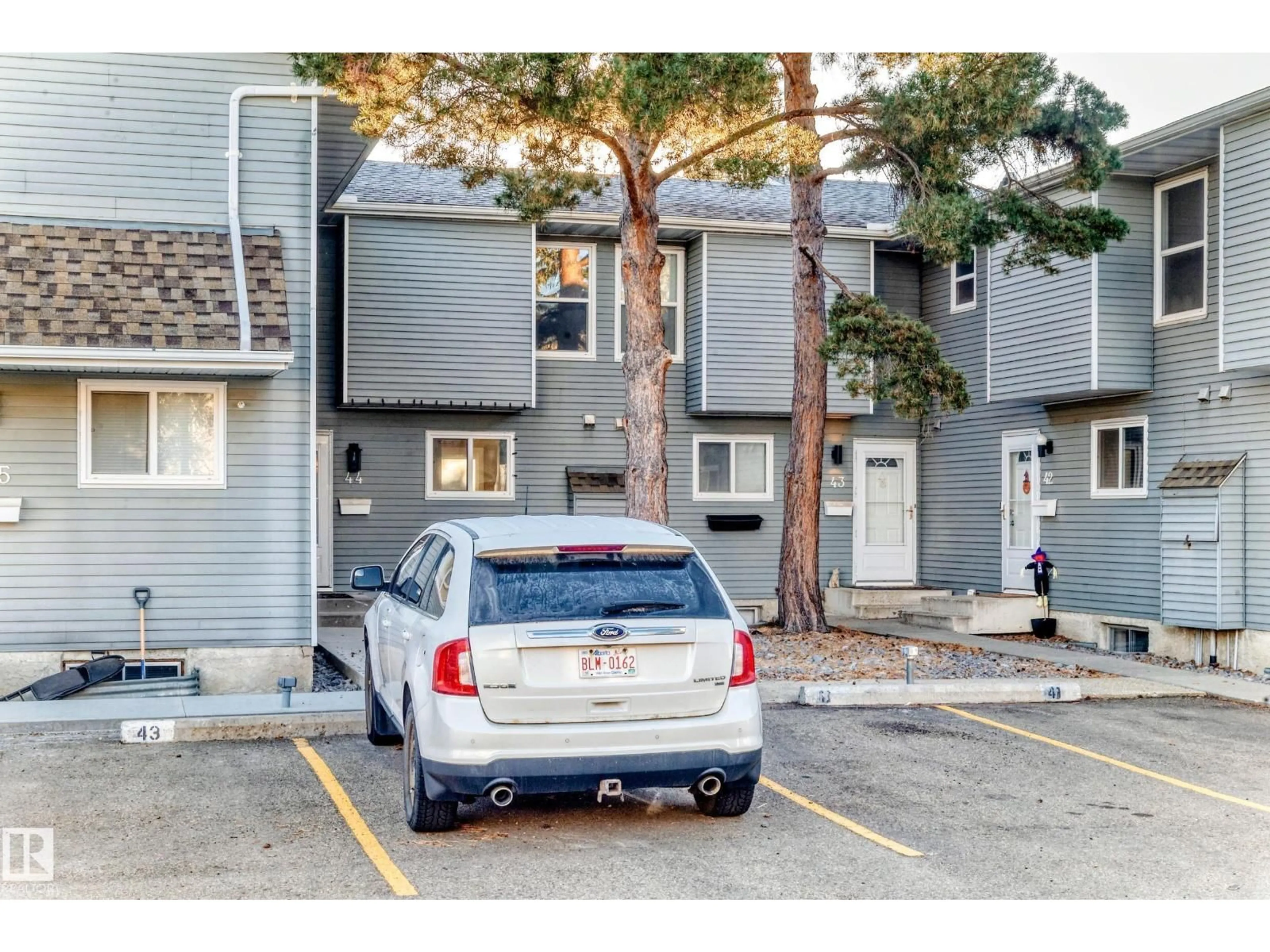 Unknown for #44 - 4403 RIVERBEND RD, Edmonton Alberta T6H5S9