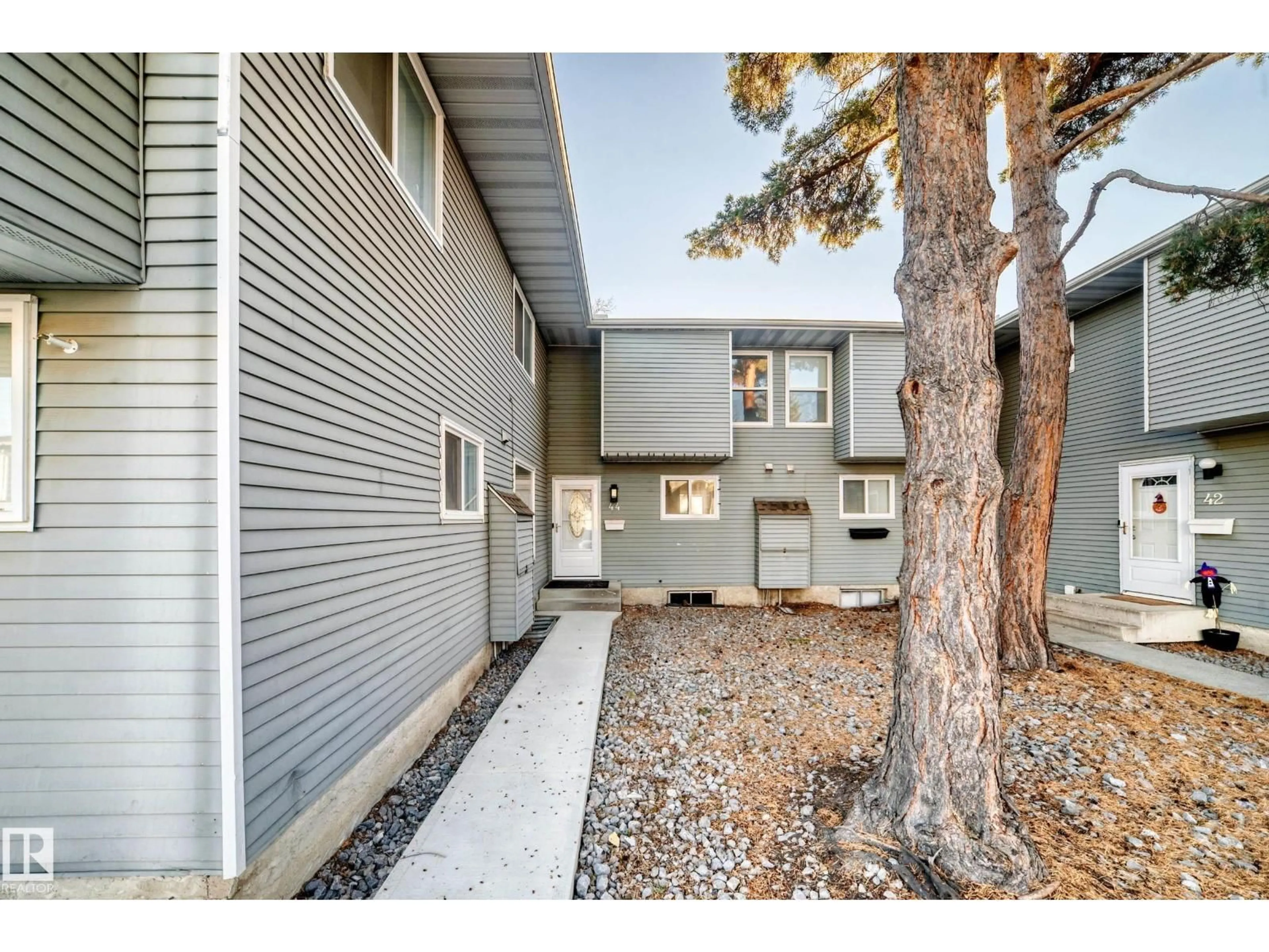 Unknown for #44 - 4403 RIVERBEND RD, Edmonton Alberta T6H5S9