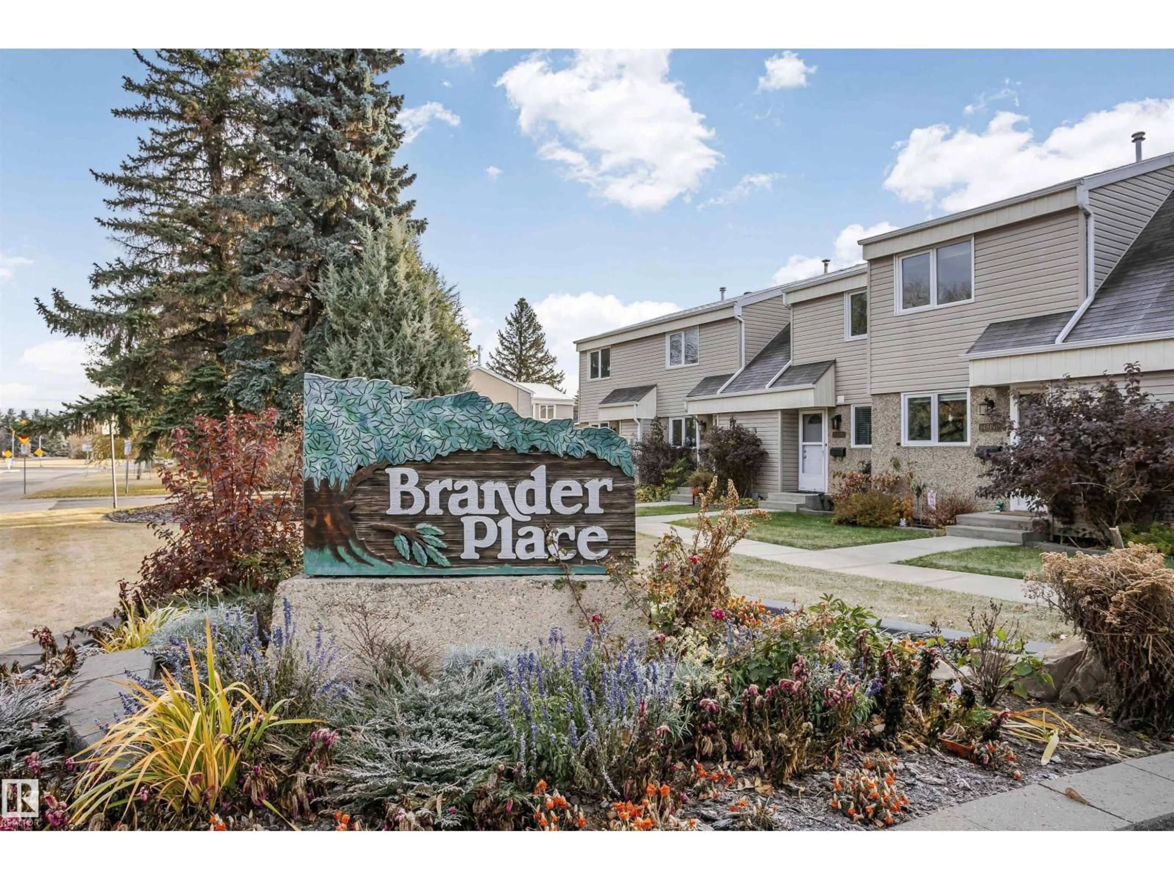 Indoor foyer for NW - 14831D RIVERBEND RD, Edmonton Alberta T6H5A9