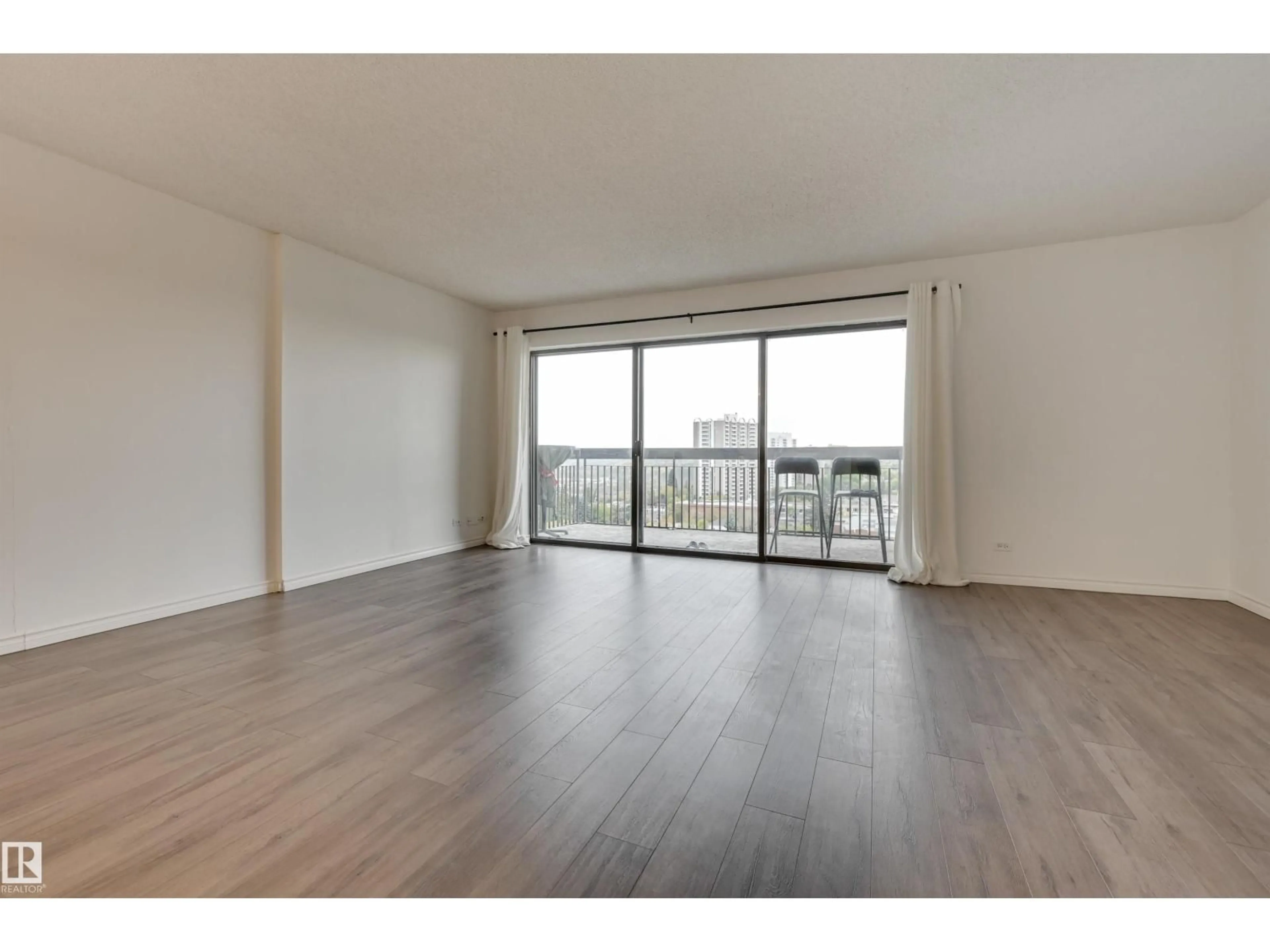 A pic of a room for 11027 - 1204 87 AV, Edmonton Alberta T6G2P9