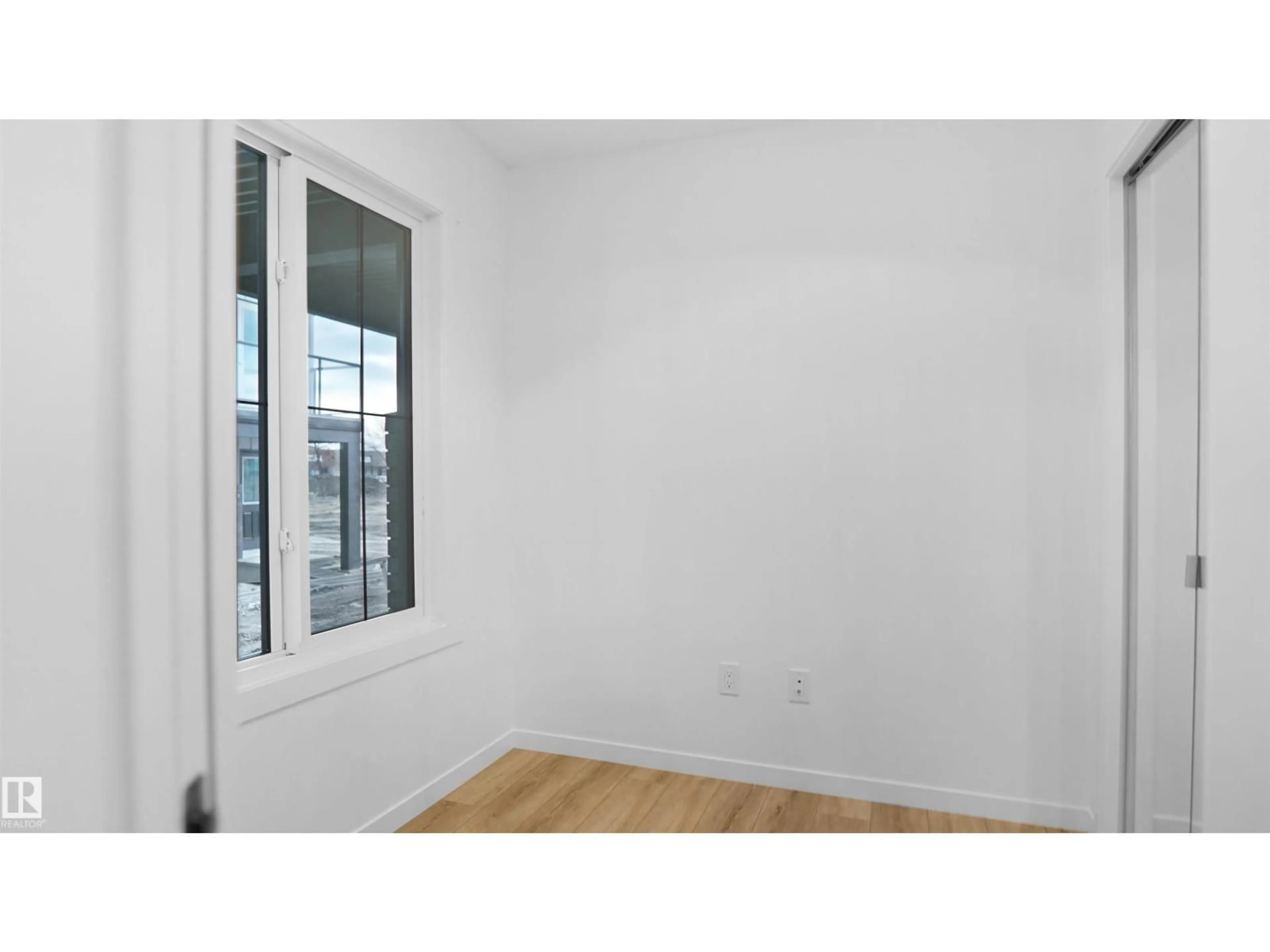 A pic of a room for 29 - 19 AIRPORT RD, Edmonton Alberta T5G2P9