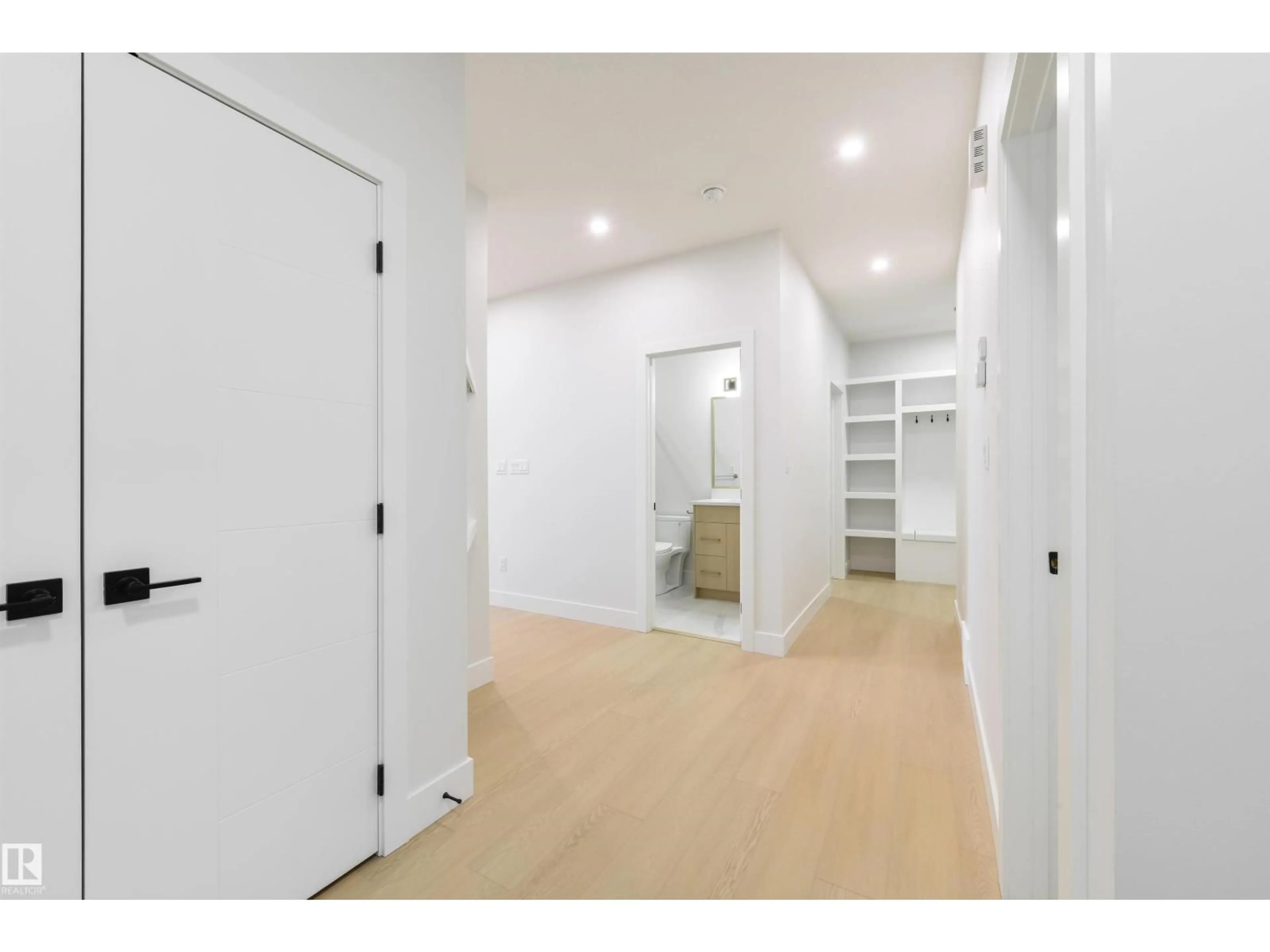 Storage room or clothes room or walk-in closet for SW SW - 2067 COLLIP CR, Edmonton Alberta T6W5T5