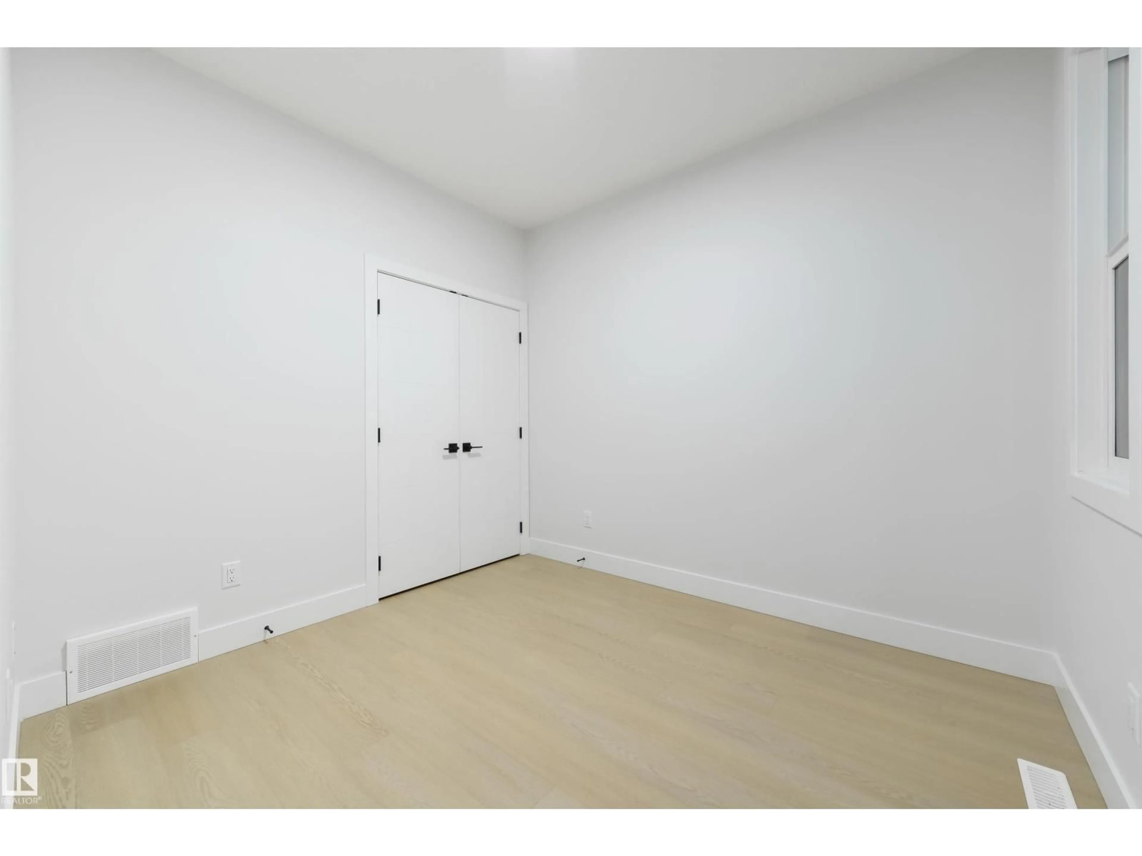 Storage room or clothes room or walk-in closet for SW SW - 2067 COLLIP CR, Edmonton Alberta T6W5T5
