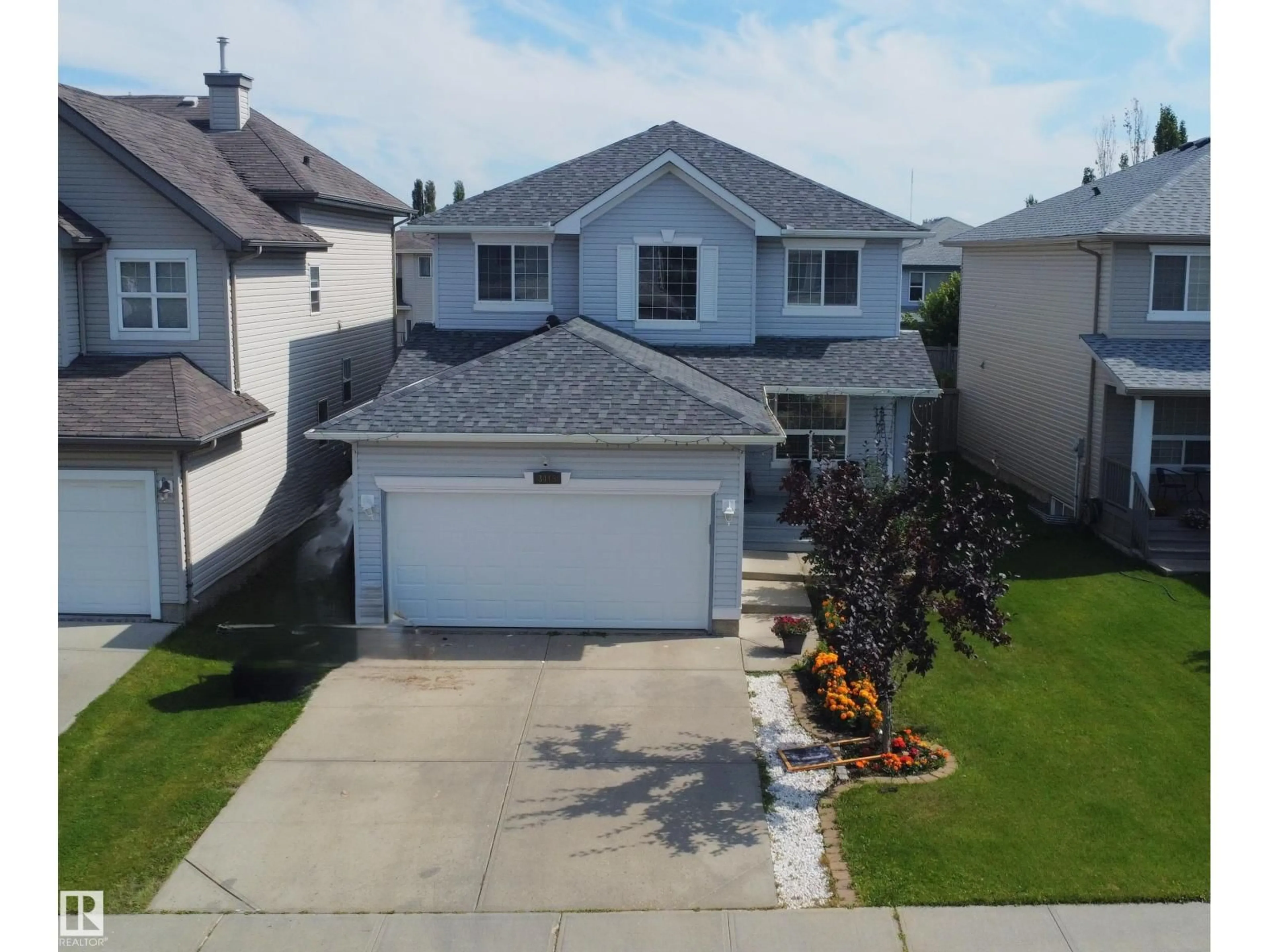 A pic from outside/outdoor area/front of a property/back of a property/a pic from drone, street for 3415 25 ST, Edmonton Alberta T6T0B1