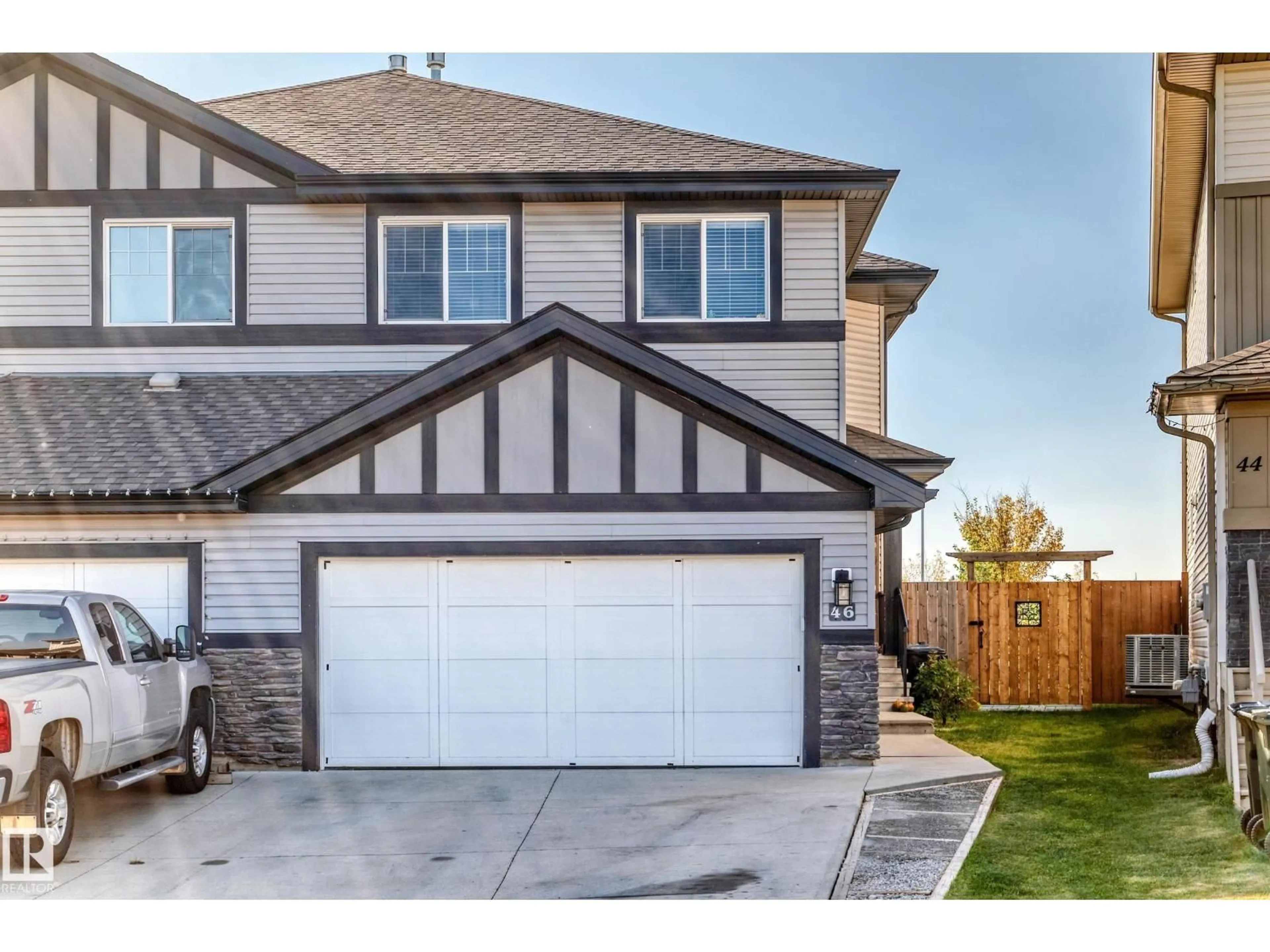 Home with vinyl exterior material, street for 46 HARTWICK MR, Spruce Grove Alberta T7X0L8