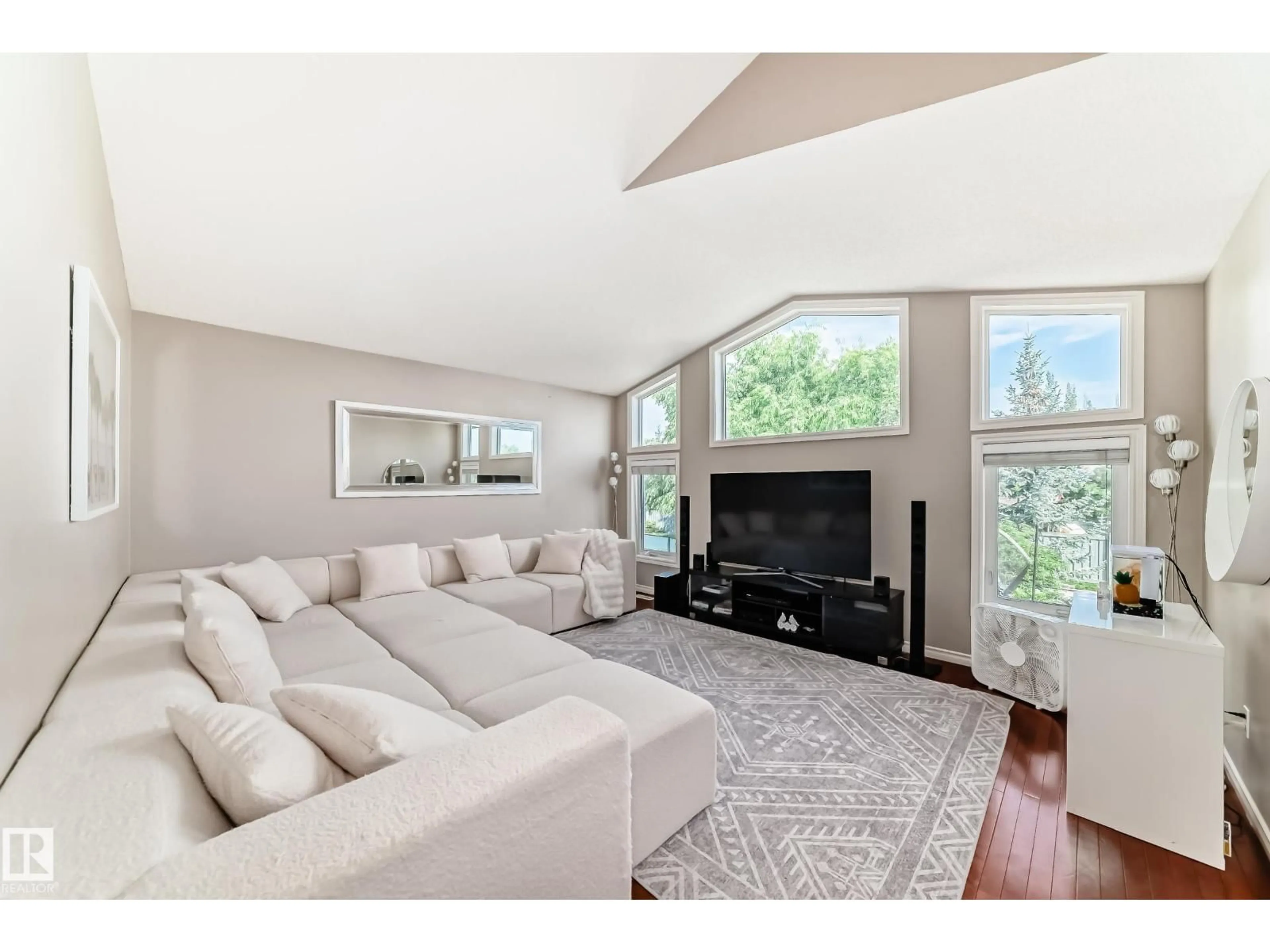 Living room with furniture, unknown for NW - 20604 48 AV, Edmonton Alberta T6M0C1