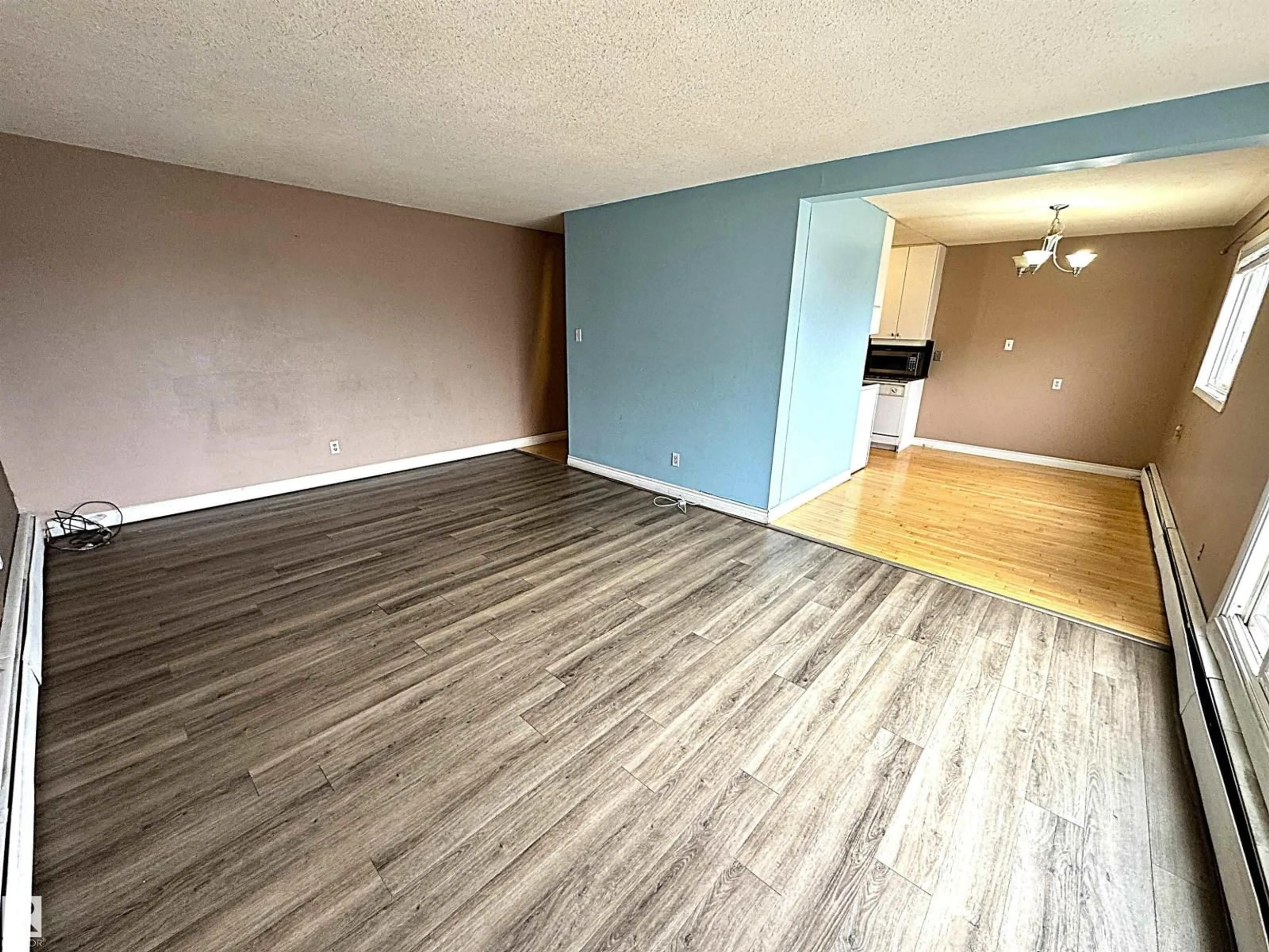 A pic of a room for 301 - 10035 164 ST, Edmonton Alberta T5P4L4
