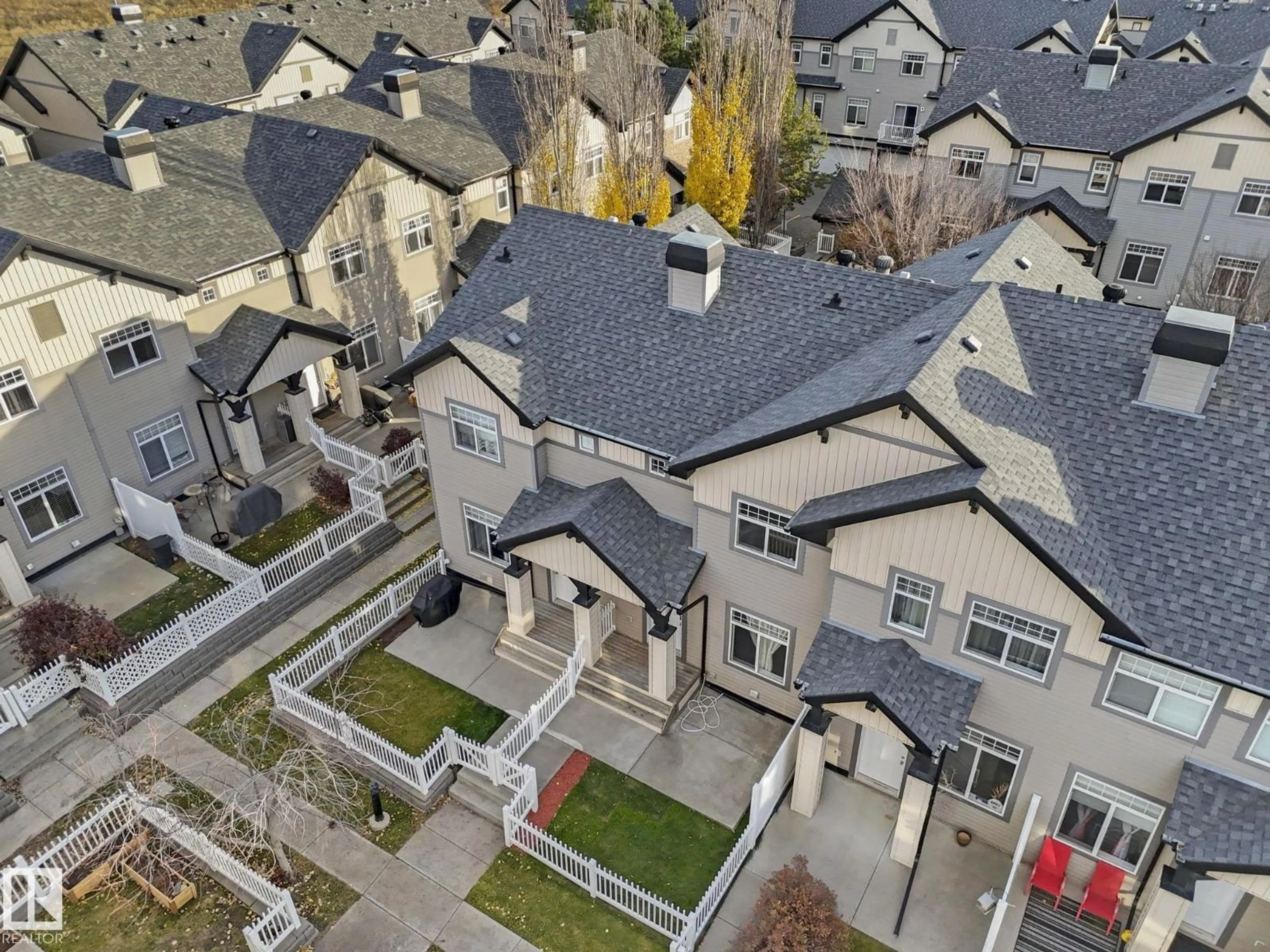 A pic from outside/outdoor area/front of a property/back of a property/a pic from drone, city buildings view from balcony for 51 - 465 HEMINGWAY RD, Edmonton Alberta T6M0J7