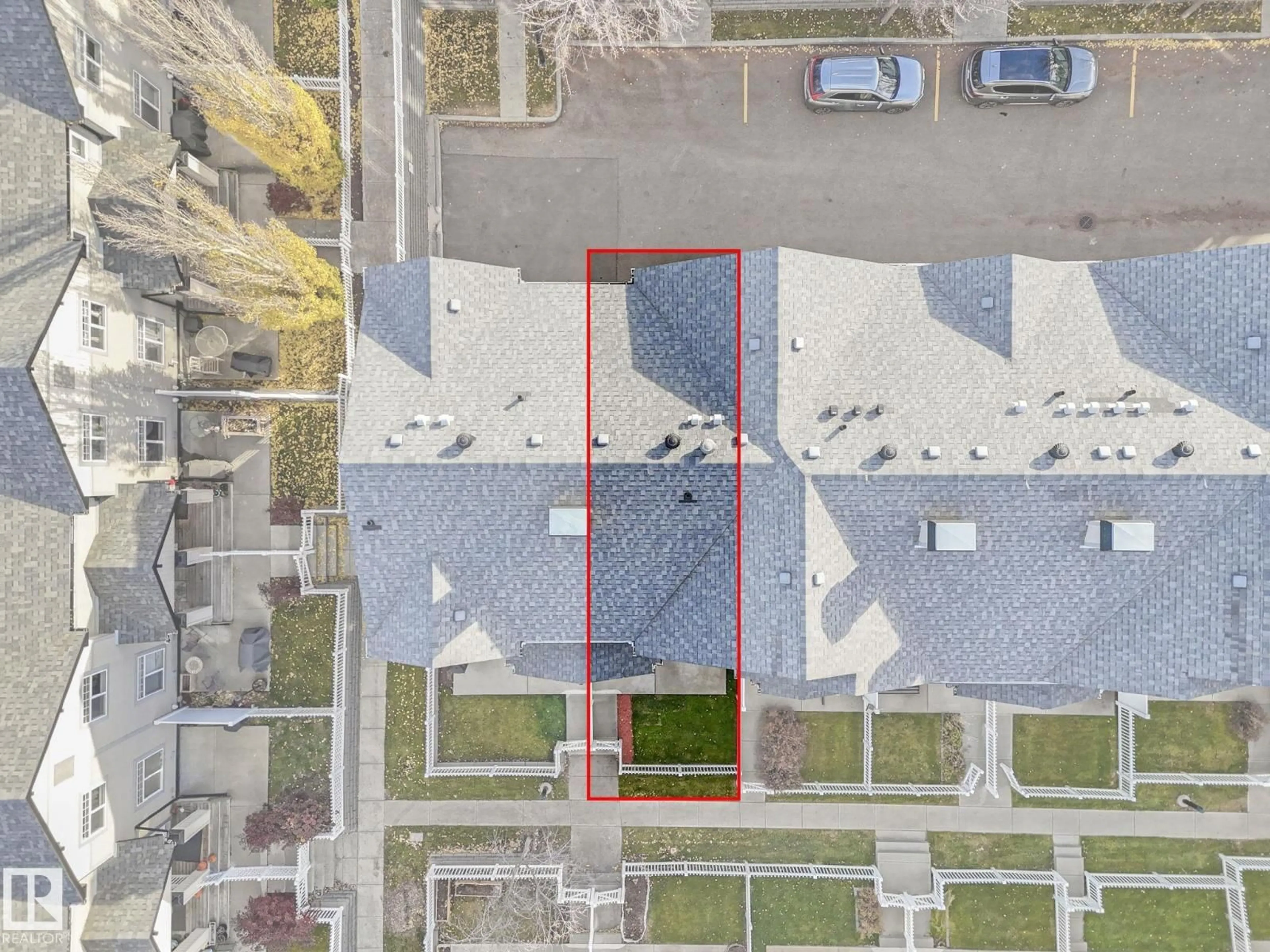 A pic from outside/outdoor area/front of a property/back of a property/a pic from drone, street for 51 - 465 HEMINGWAY RD, Edmonton Alberta T6M0J7