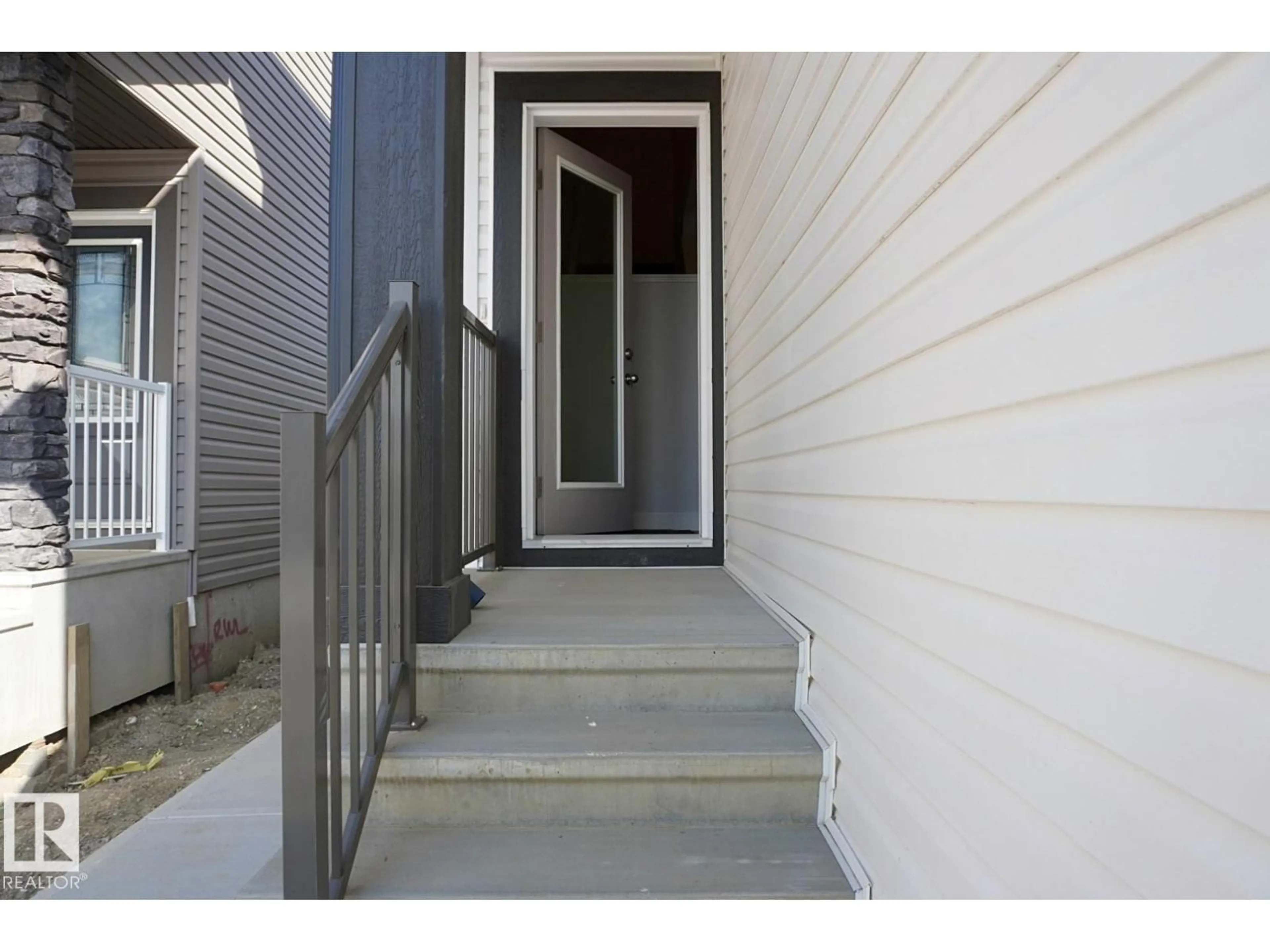Indoor entryway for NW - 2013 209A ST, Edmonton Alberta T6M3C8