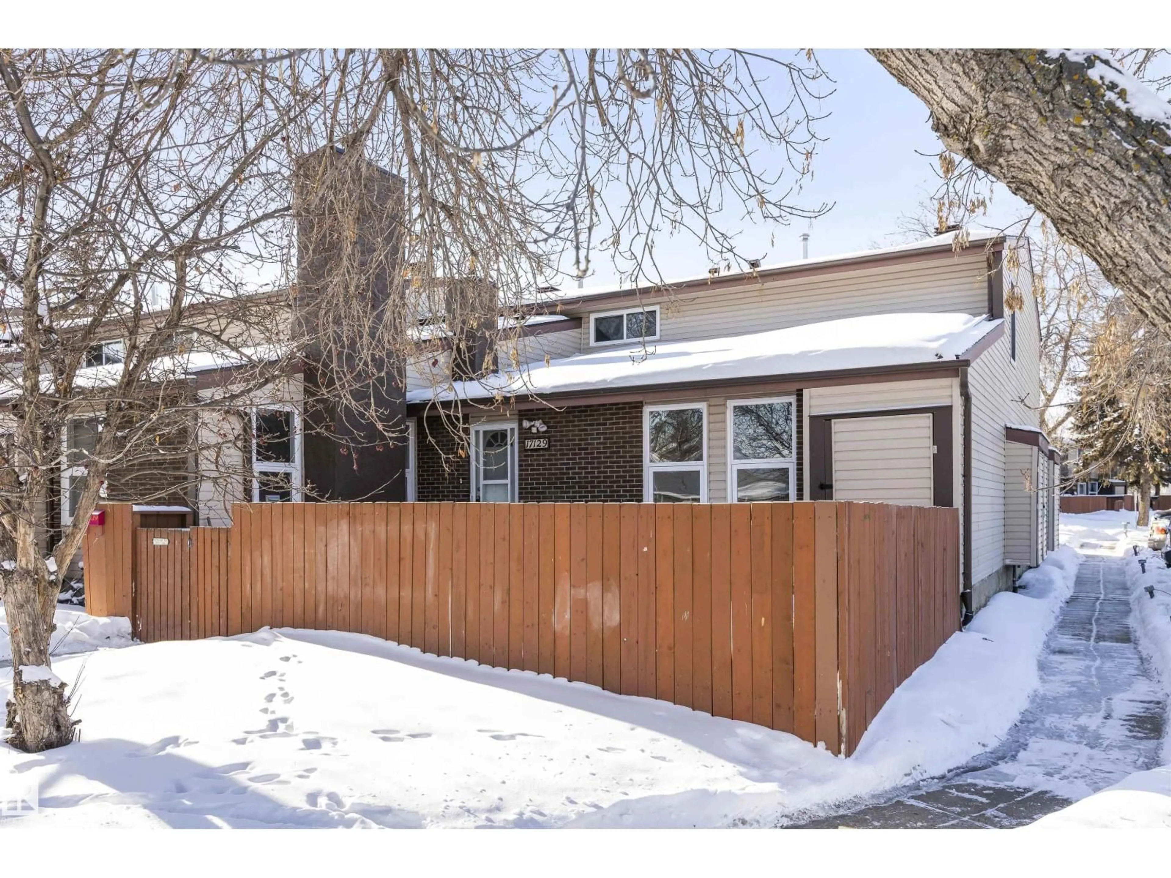 Unknown for 17129 109 ST, Edmonton Alberta T5X3E2