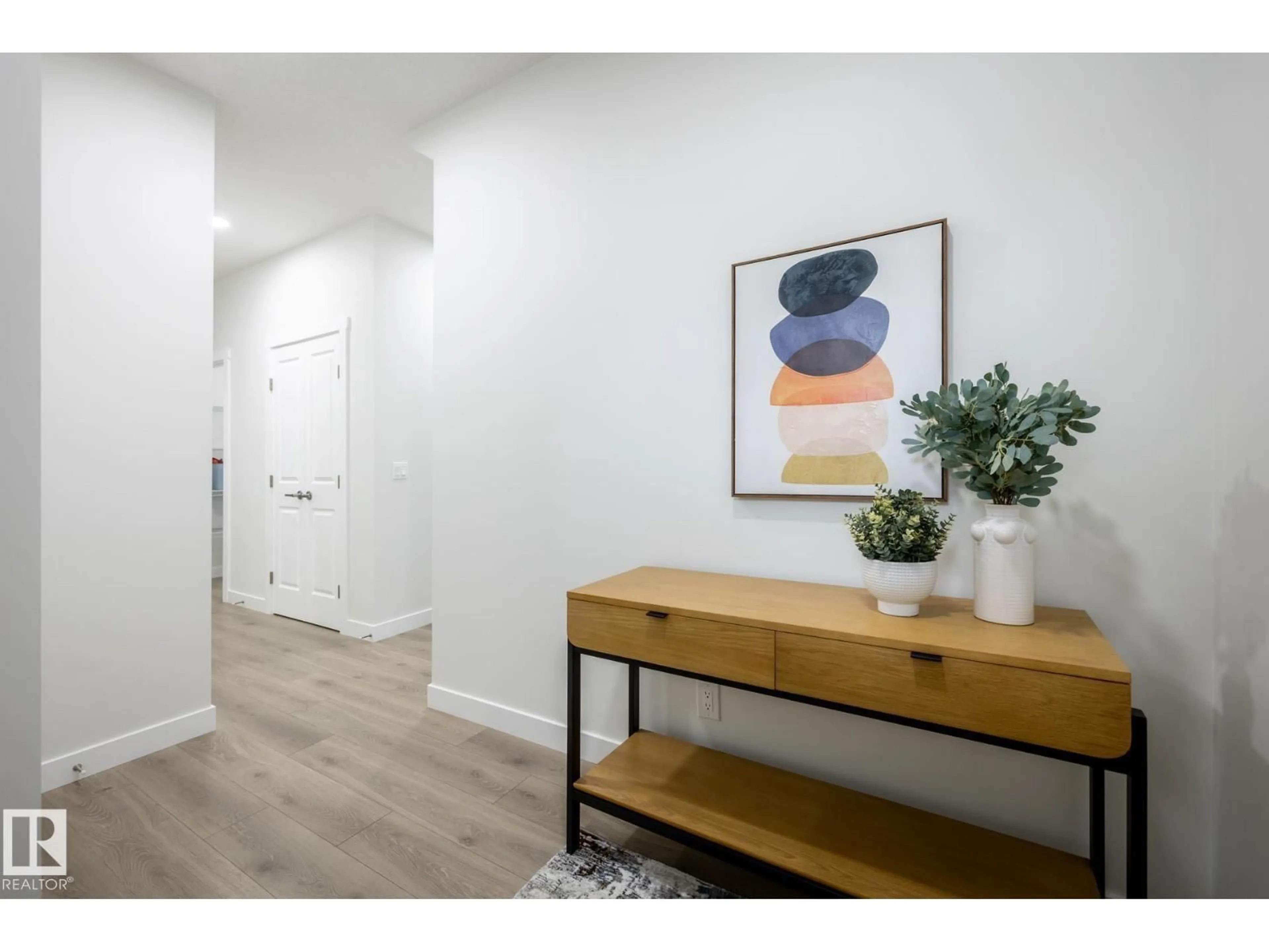 Indoor entryway for 9 GABLE CM, Spruce Grove Alberta T7X2W2