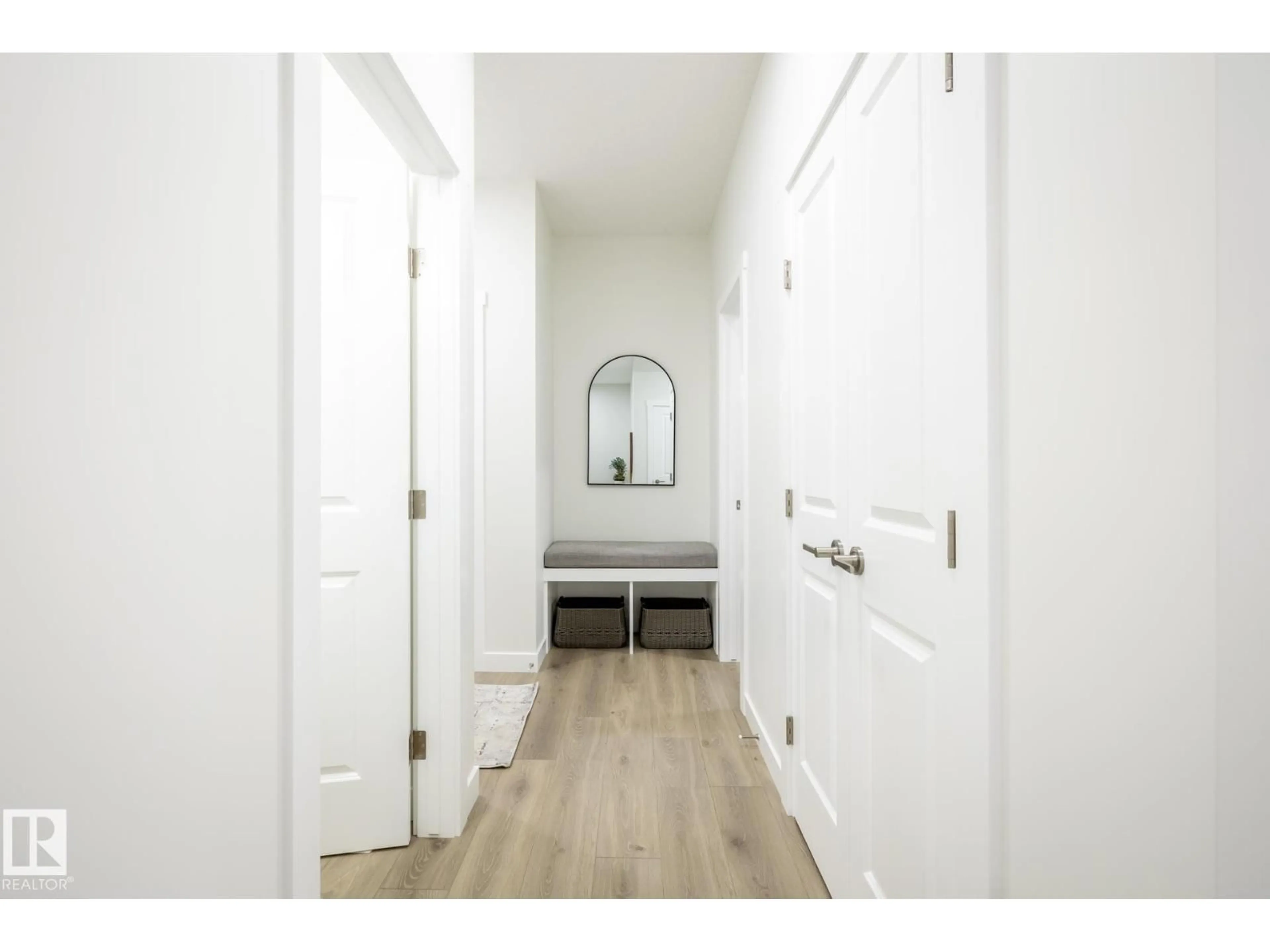 Indoor entryway for 9 GABLE CM, Spruce Grove Alberta T7X2W2