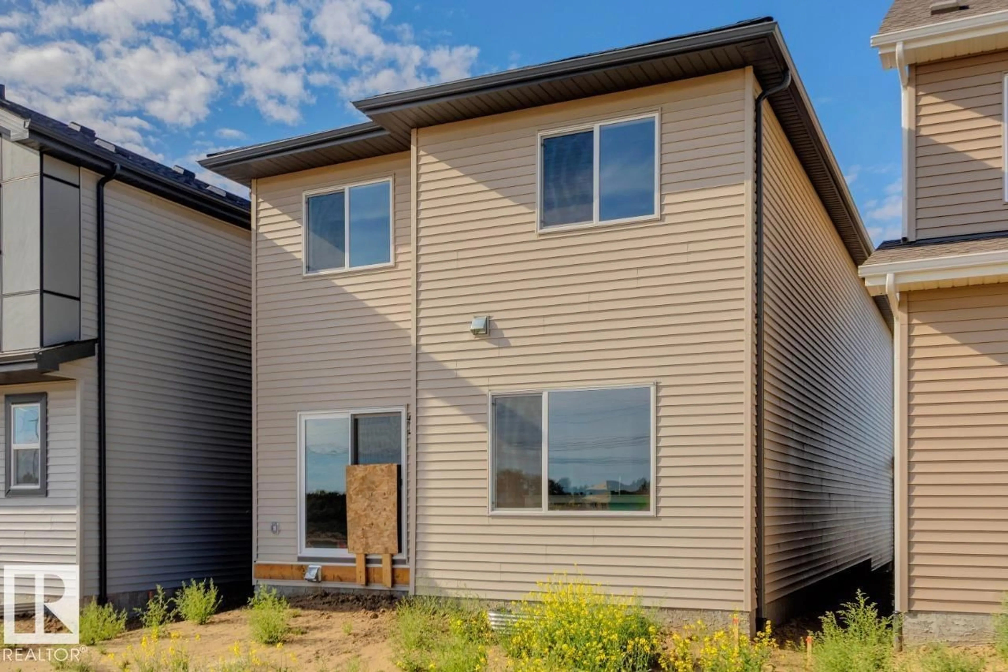 Home with vinyl exterior material, unknown for 2369 EGRET WY, Edmonton Alberta T6M3G9