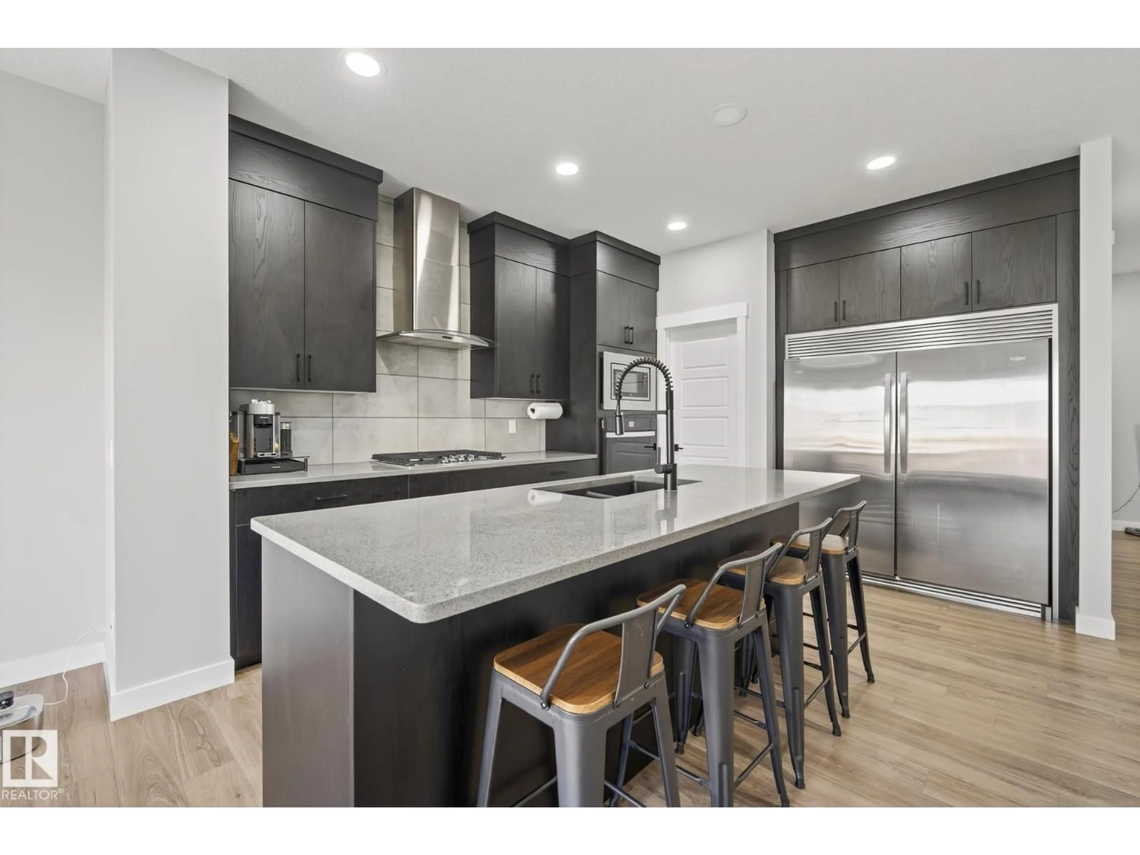Contemporary kitchen, unknown for 9704 224 ST, Edmonton Alberta T5T7P4
