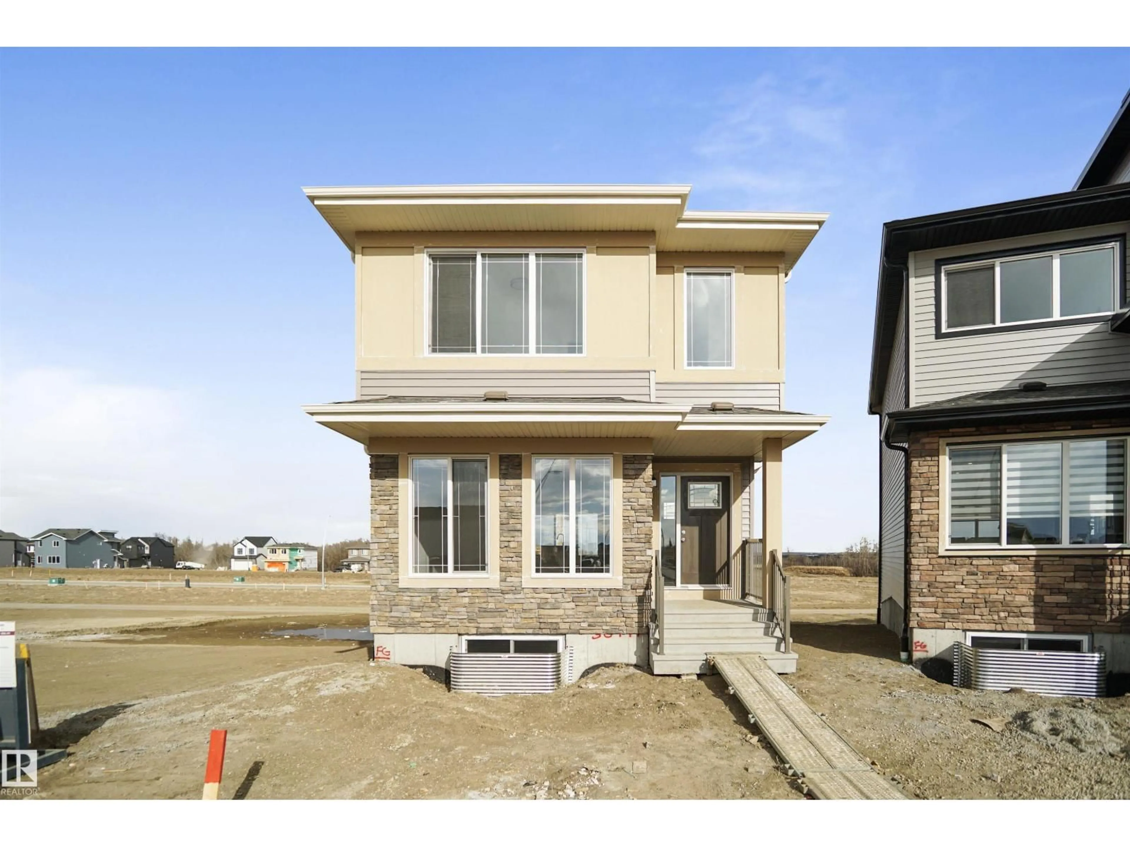 Home with vinyl exterior material, unknown for 7347 181 AV, Edmonton Alberta T5Z0T4