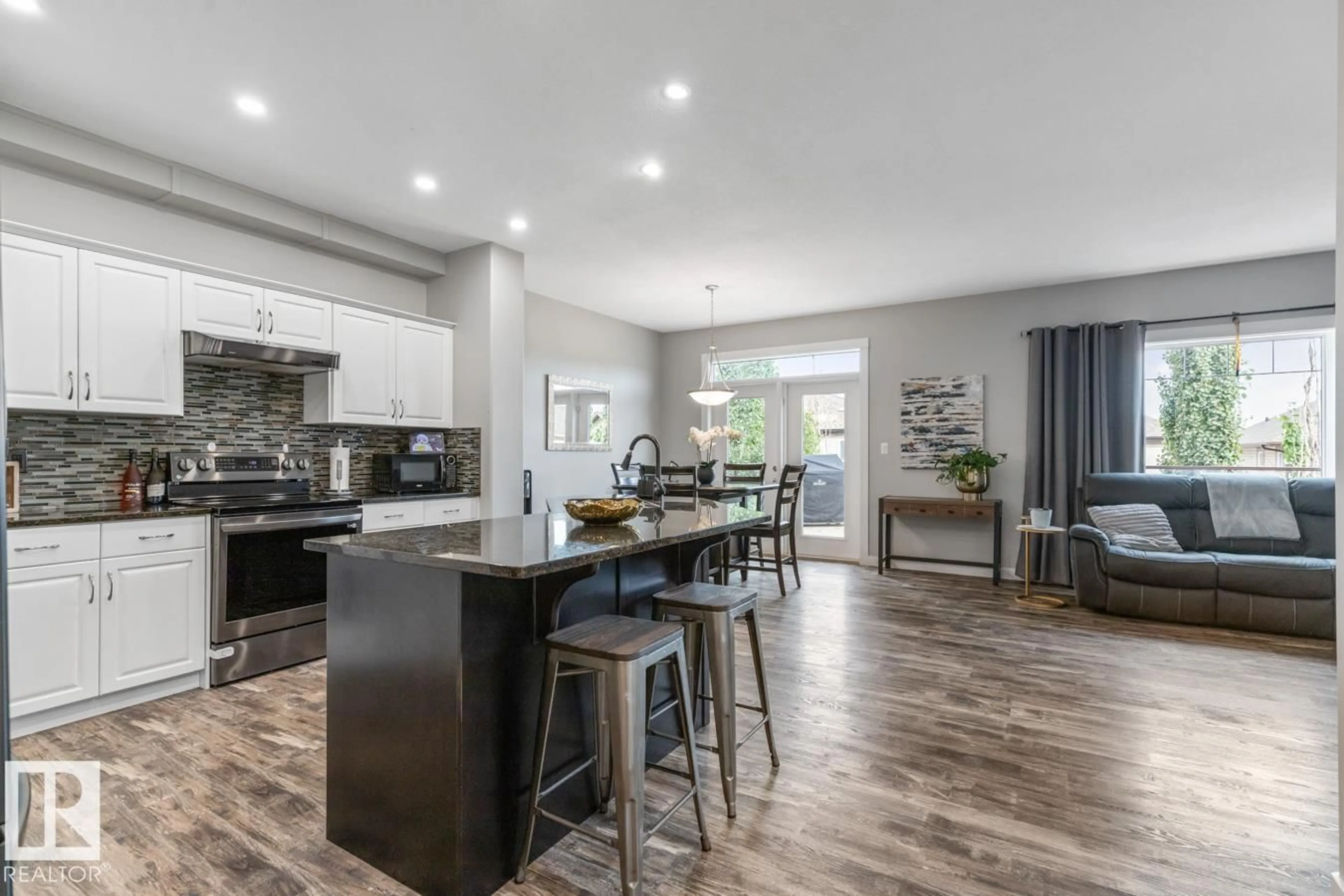 Open concept kitchen, unknown for 612 SUNCREST WY, Sherwood Park Alberta T8H0G7