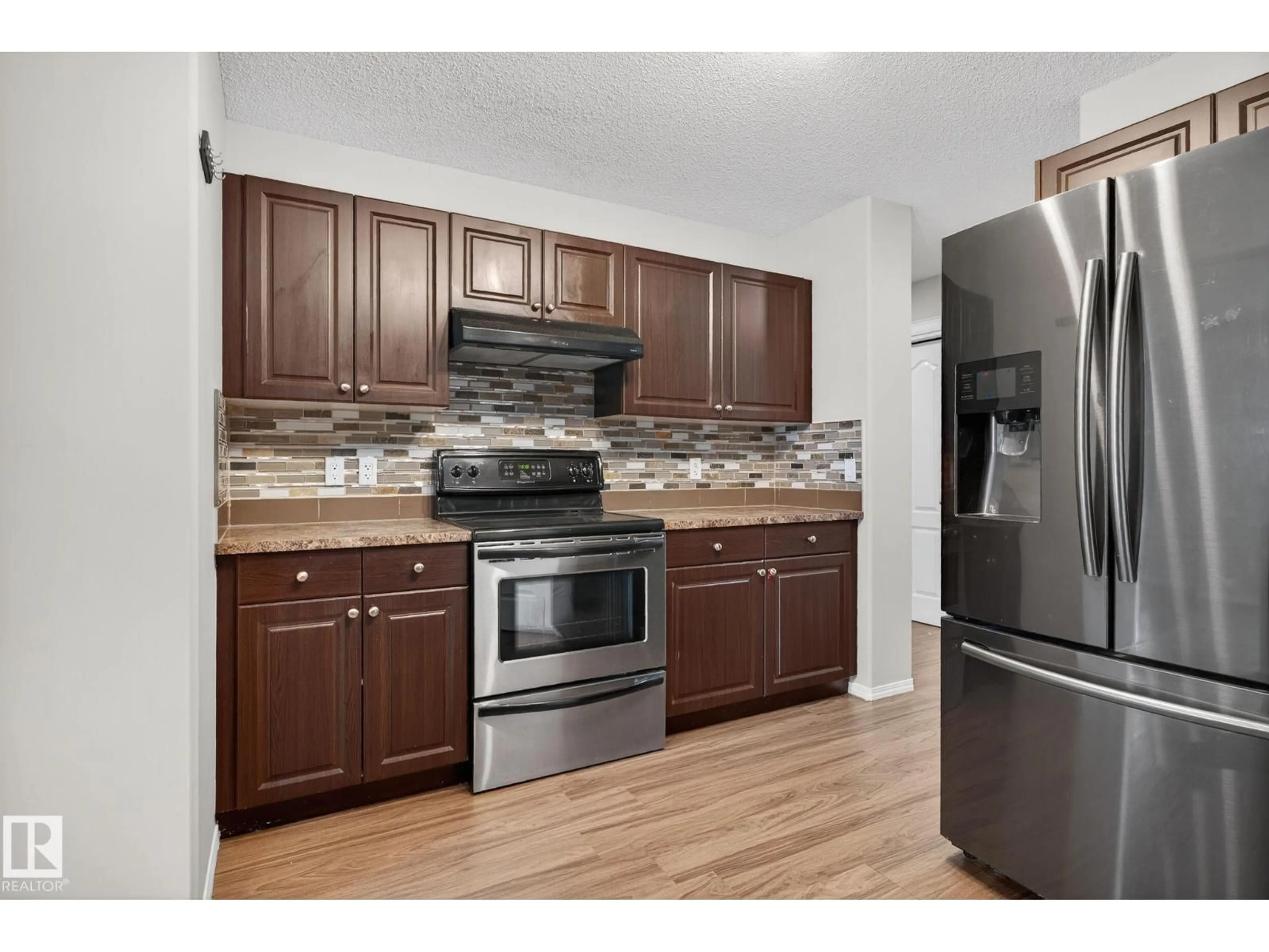 Standard kitchen, unknown for 2931 26 AV, Edmonton Alberta T6T0H6