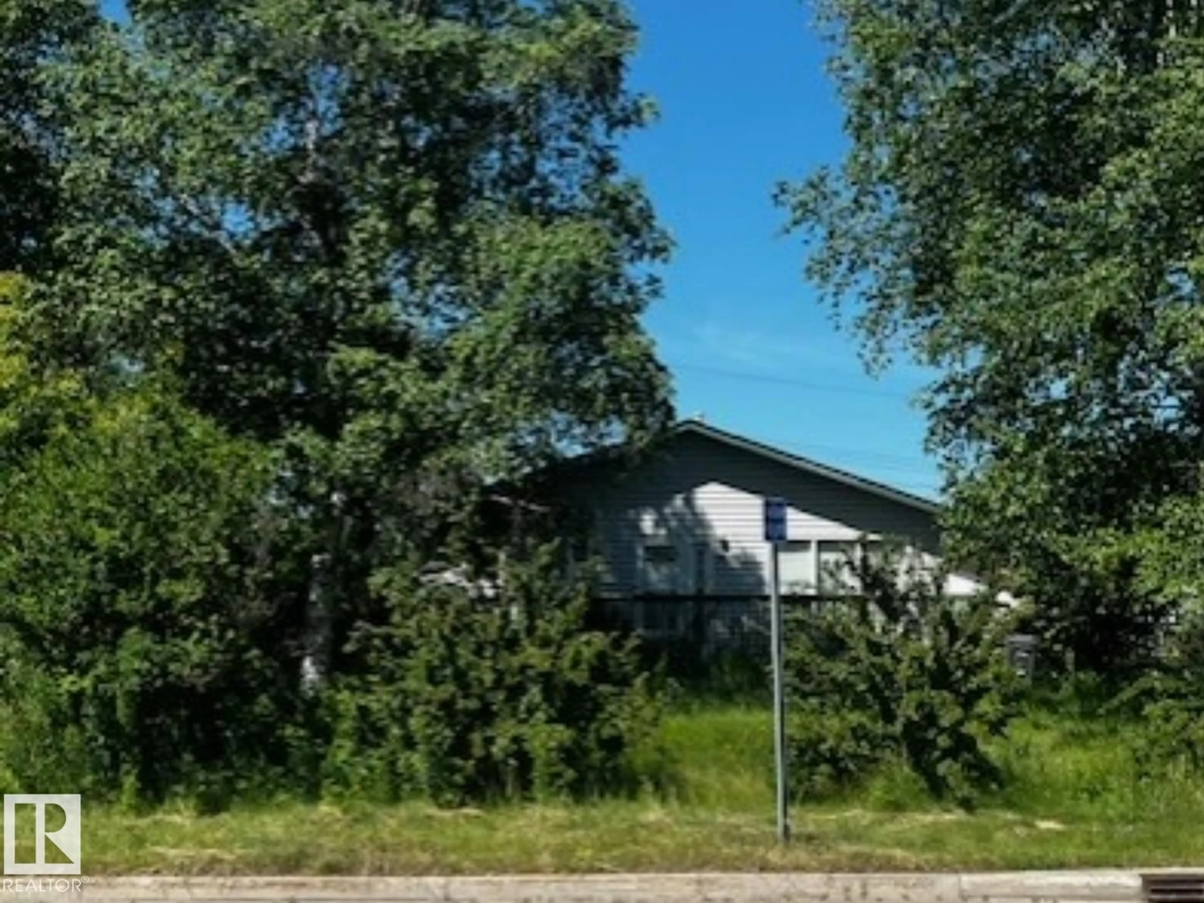 Shed for 1401 10 ST, Cold Lake Alberta T9M1J6