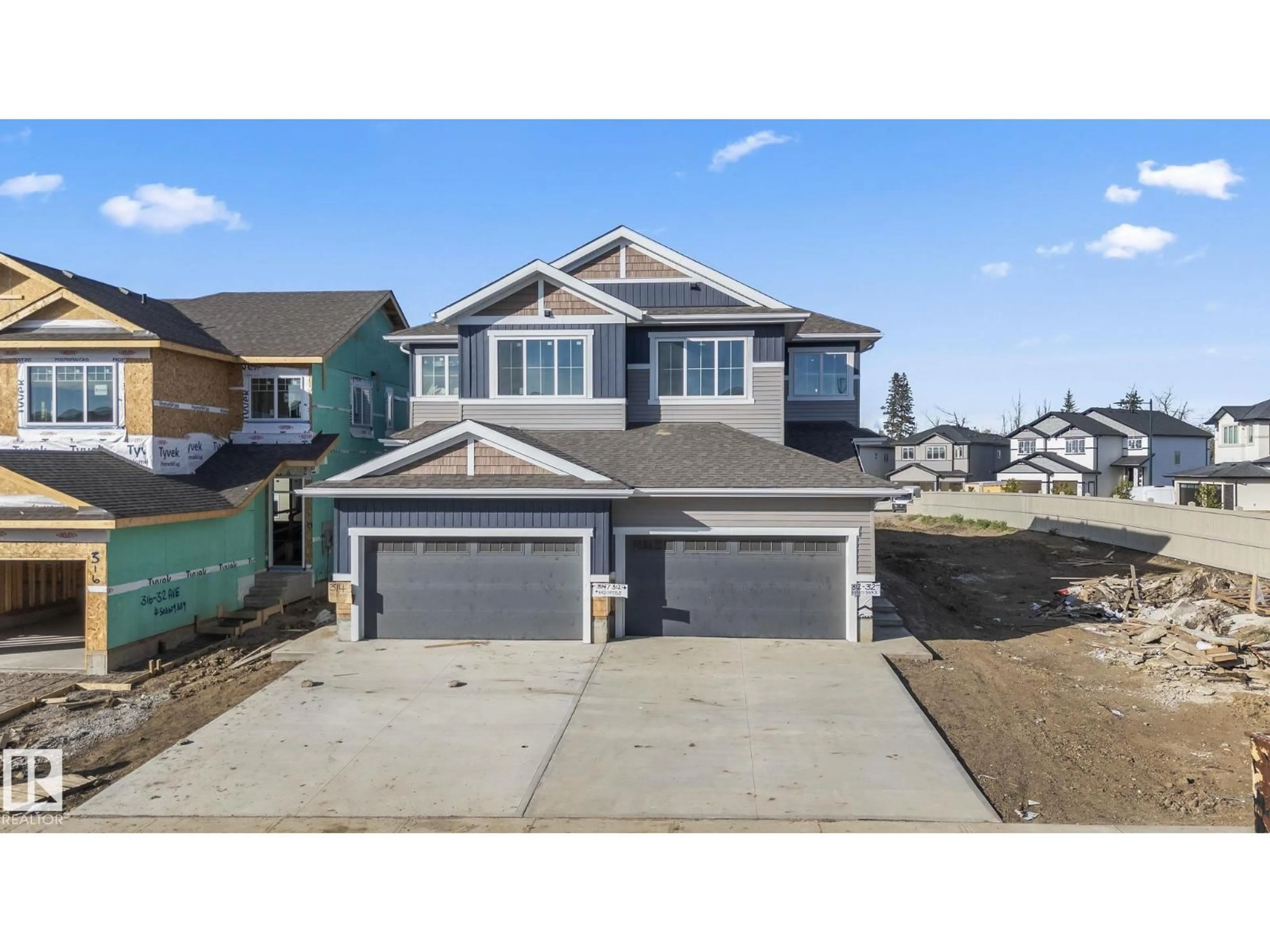 Home with vinyl exterior material, street for 326 32 AV, Edmonton Alberta T6T2K2