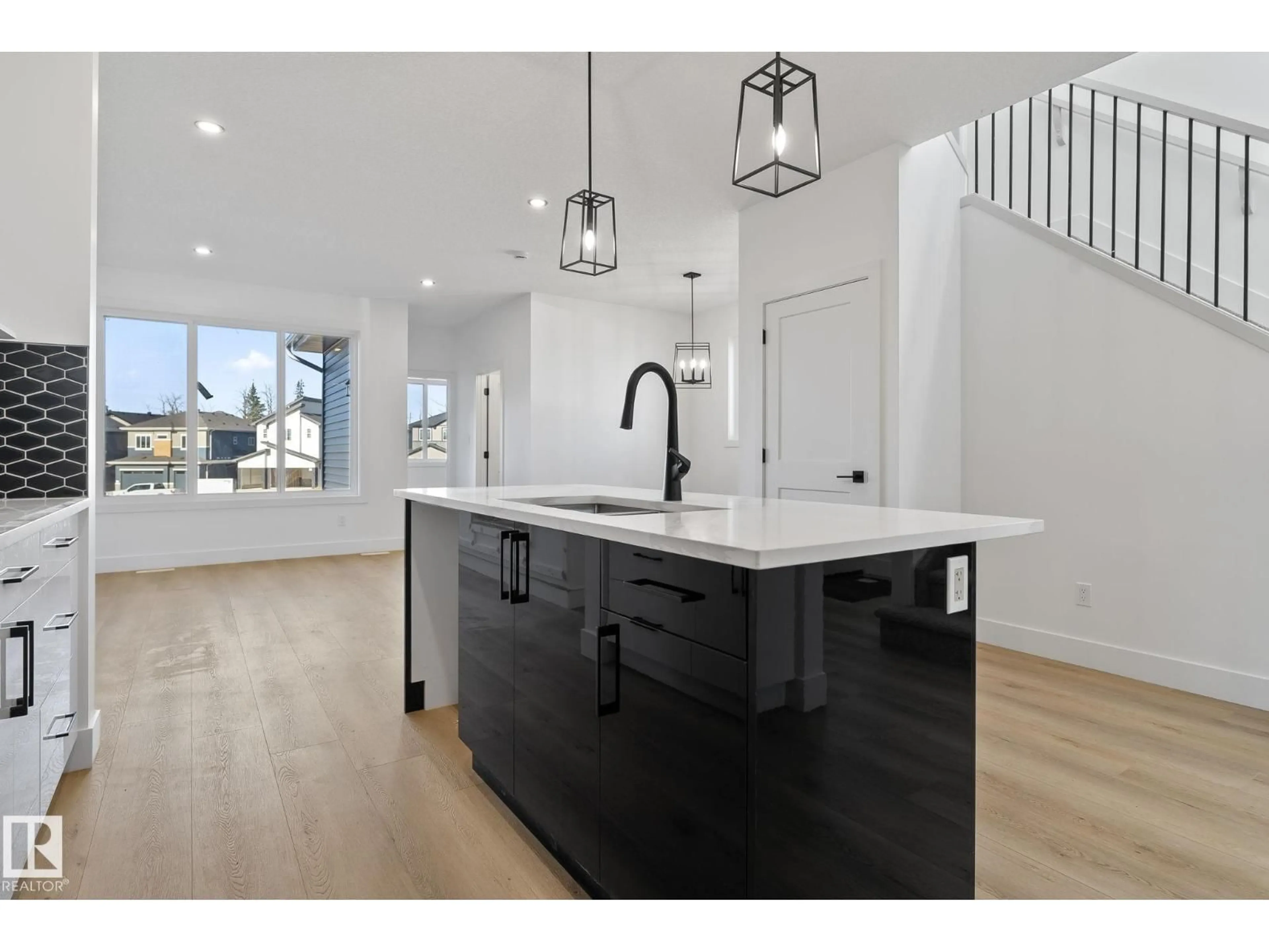 Open concept kitchen, unknown for 326 32 AV, Edmonton Alberta T6T2K2