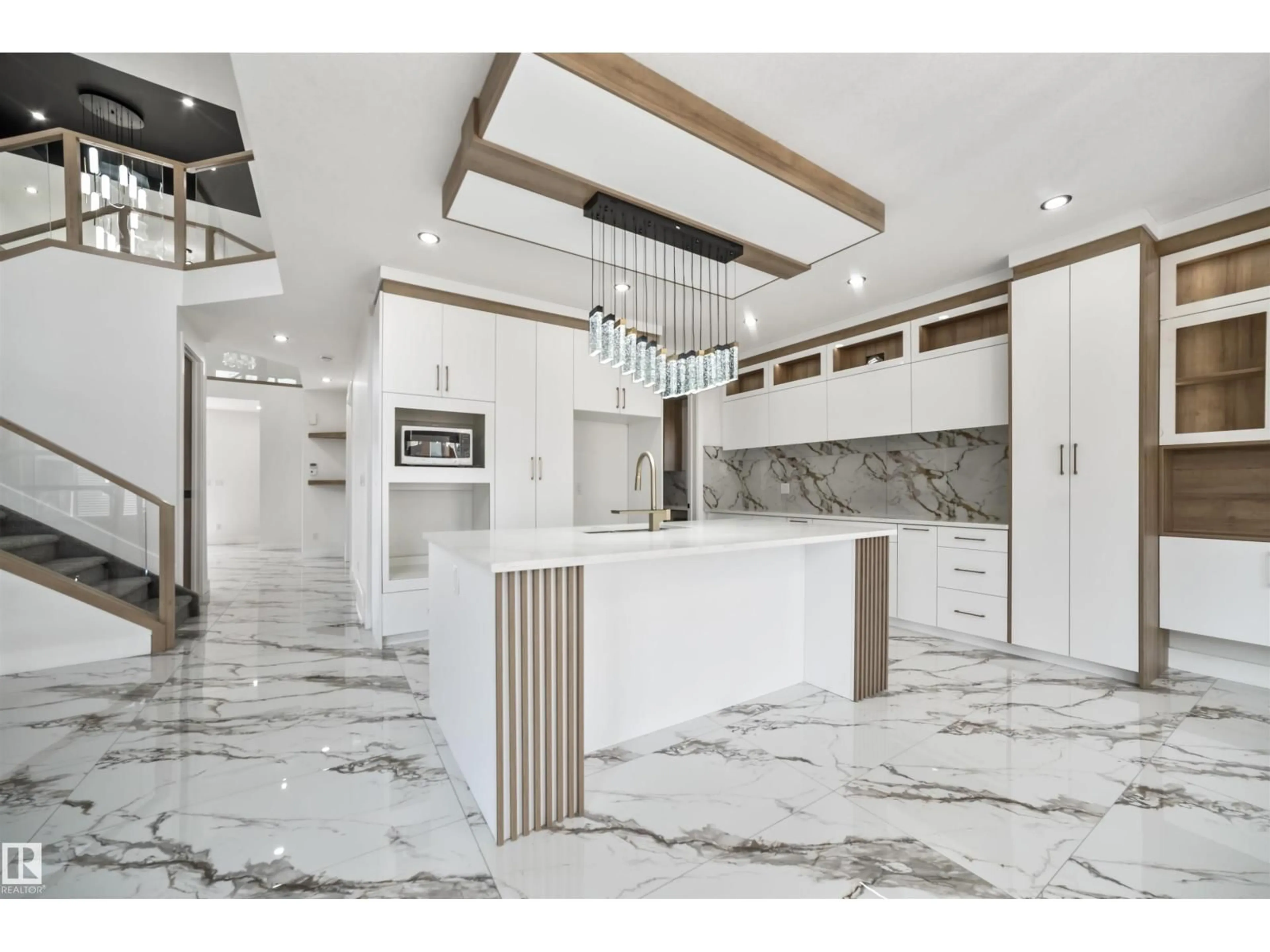 Unknown for 6025 19 STREET, Rural Leduc County Alberta T4X3C8