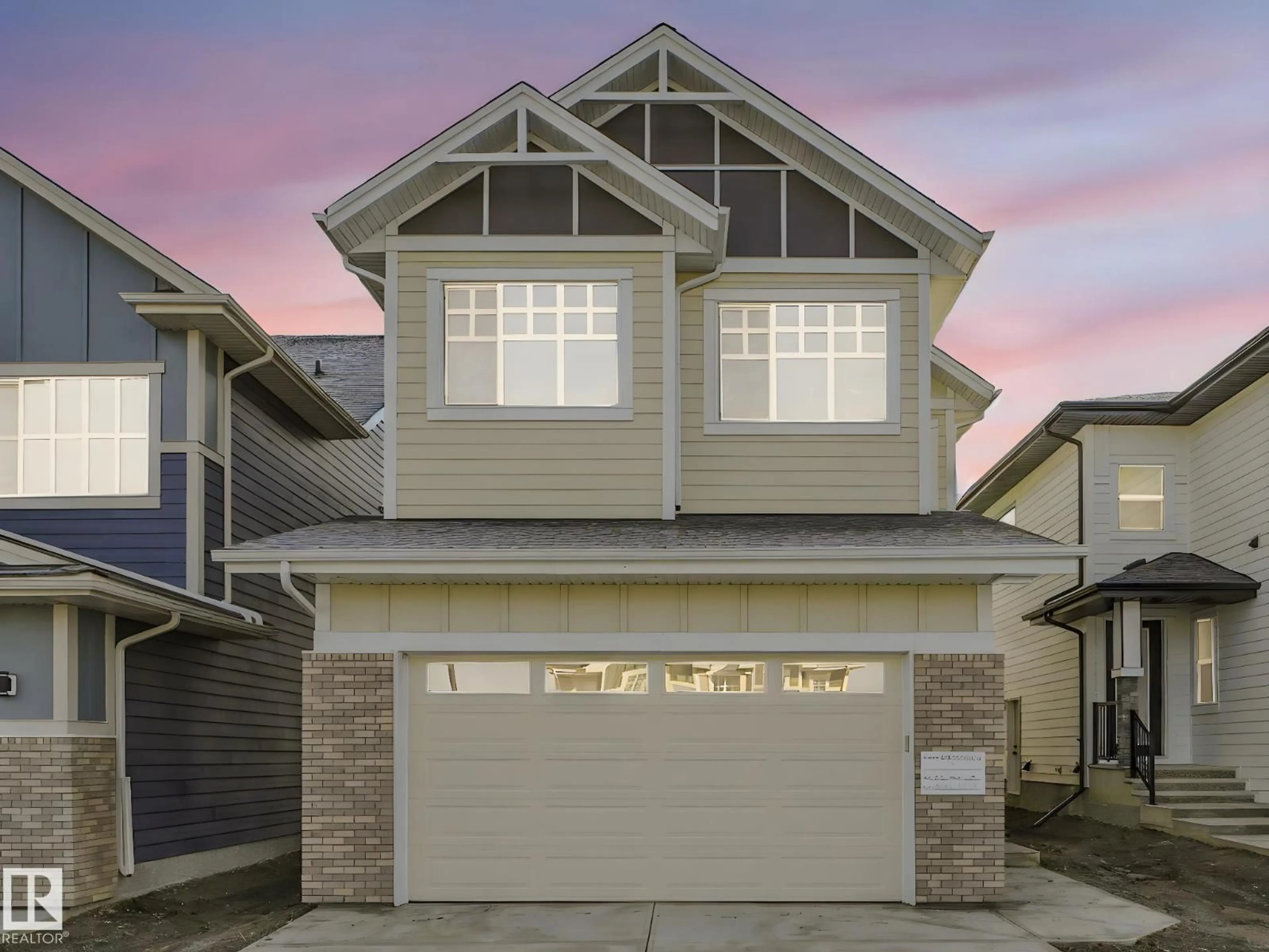 Home with vinyl exterior material, street for 41 BIRKSHIRE CRESCENT, Sherwood Park Alberta T8B0C7