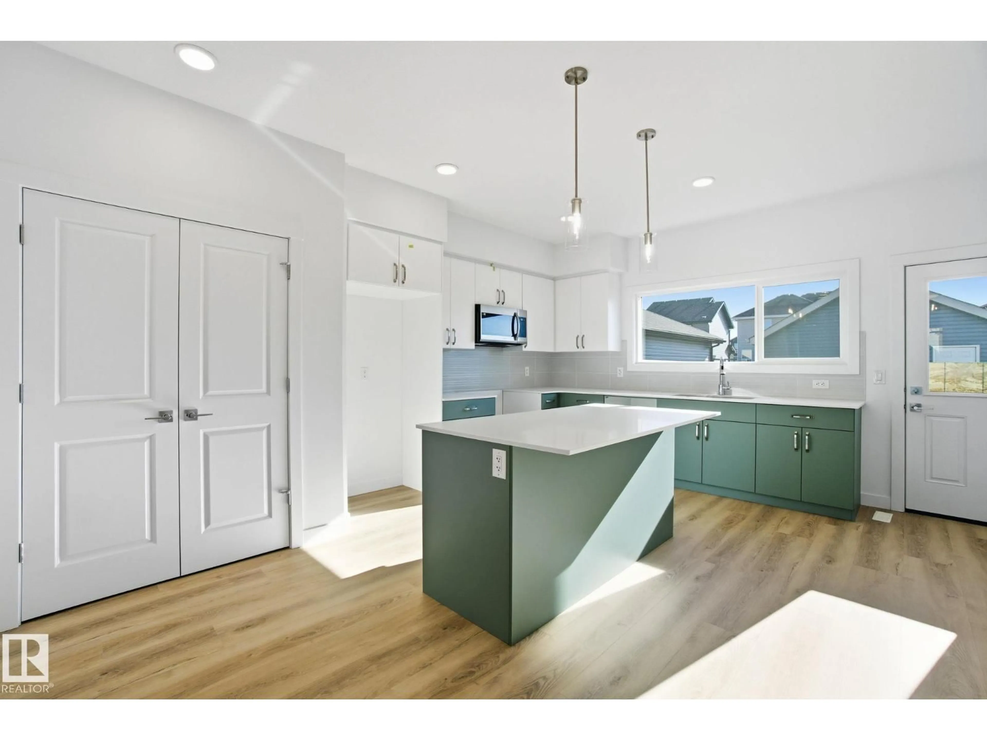 Open concept kitchen, unknown for 67 SERENO LN, Fort Saskatchewan Alberta T8L0Z9