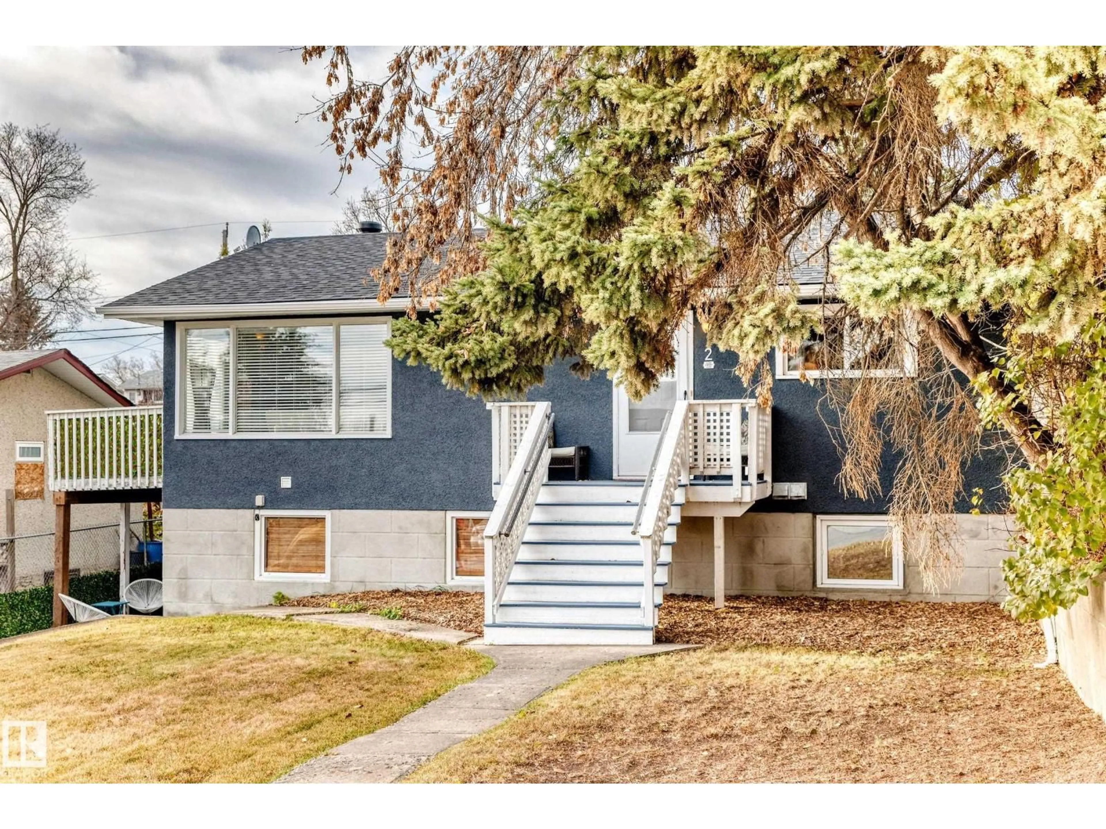 Home with vinyl exterior material, street for 2 MOUNT ROYAL DR, St. Albert Alberta T8N1J4