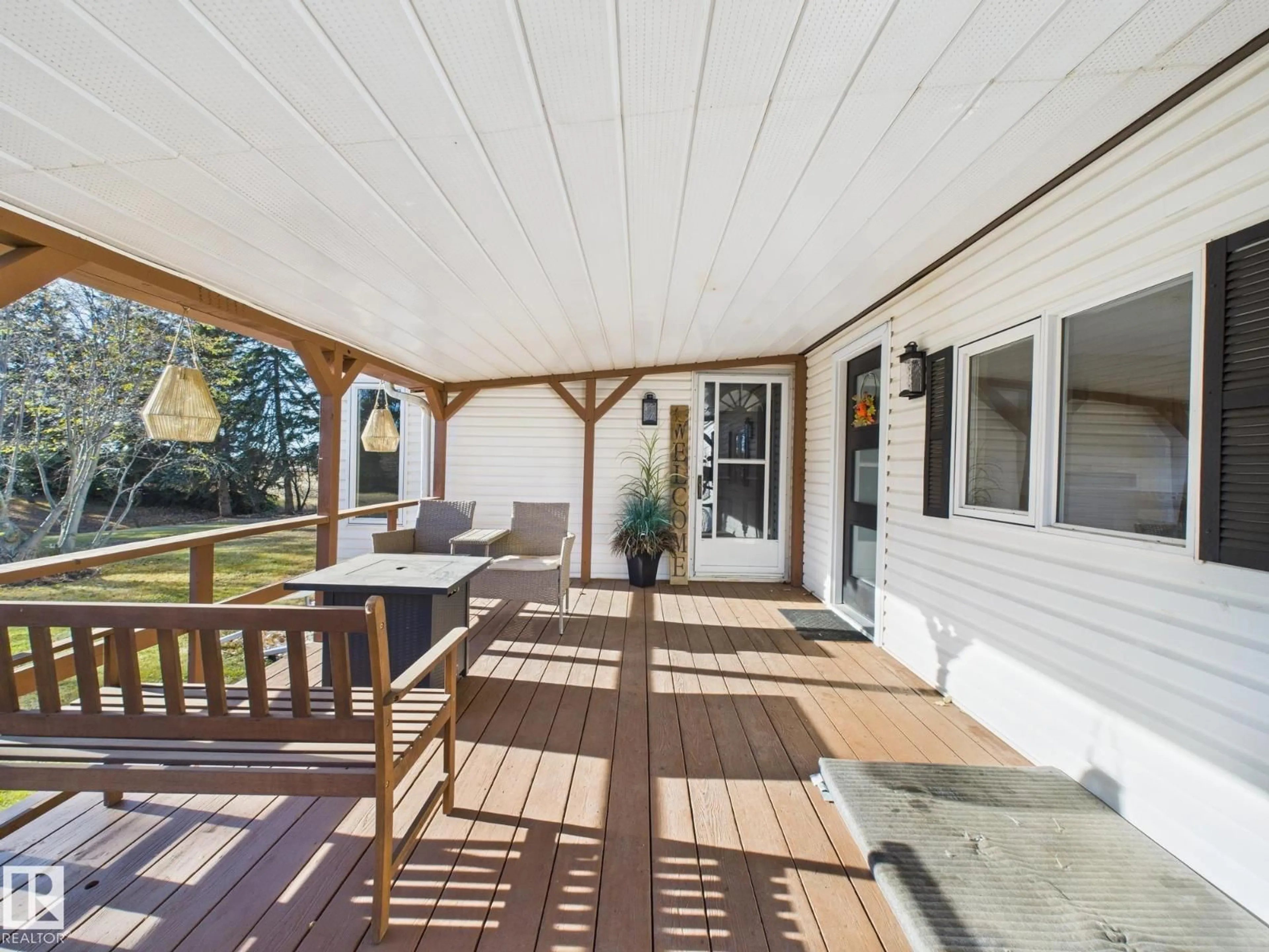 Patio, street for 25318 TWP ROAD 552, Rural Sturgeon County Alberta T8K1P4